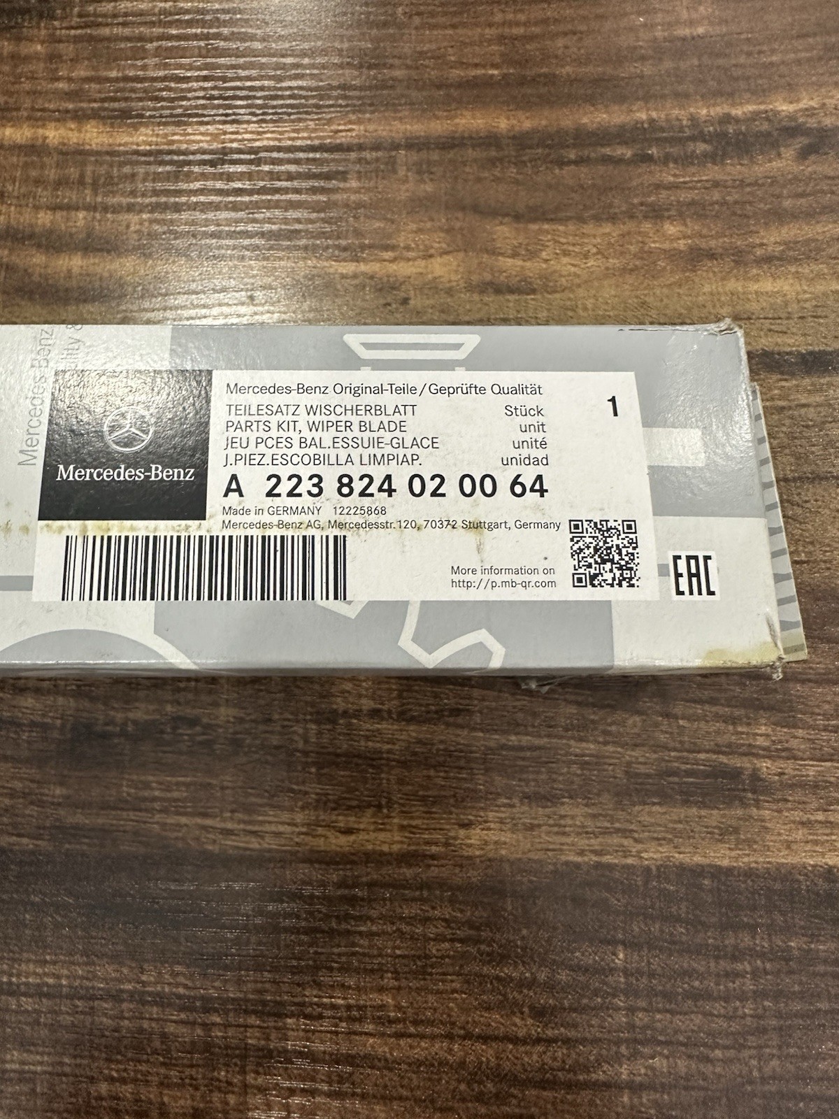 A2238240200 GENUINE OEM MERCEDES-BENZ WIPER BLADE SET A2238240200 GENUINE OEM MERCEDES-BENZ WIPER BLADE SET