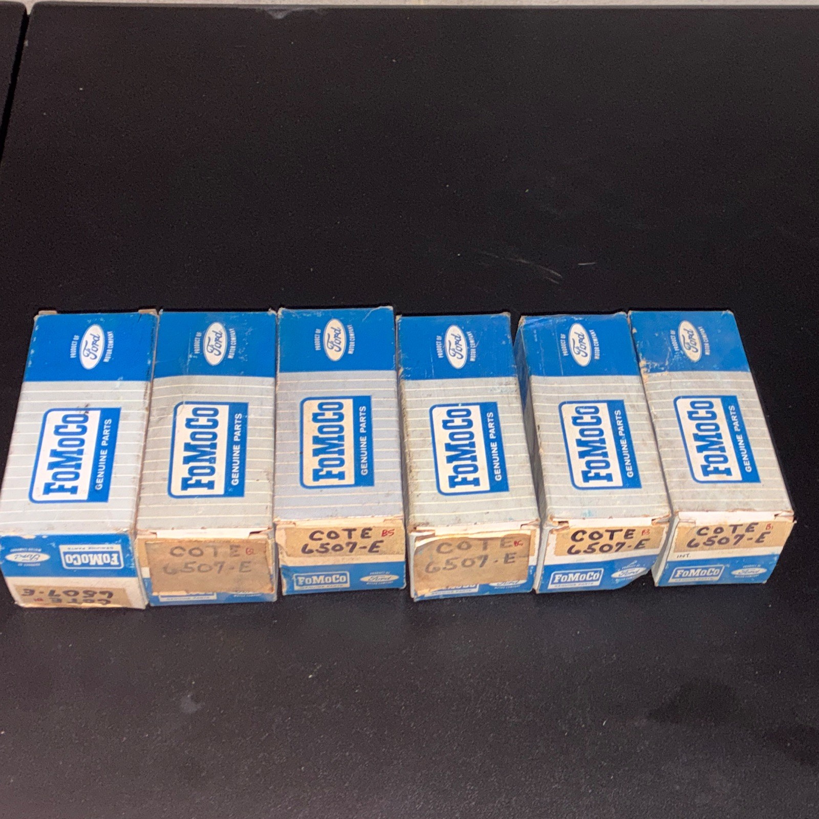 Vintage Fomoco Ford NOS 6 Intake Valves Vintage Fomoco Ford NOS 6 Intake Valves