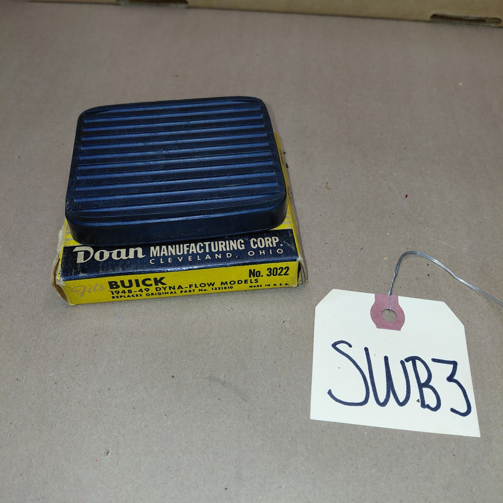 NORS Doan 3022 Replacement Pedal Pad Buick Dyna Flow 48 49 50 1948 1949 1950 NORS Doan 3022 Replacement Pedal Pad Buick Dyna Flow 48 49 50 1948 1949 1950