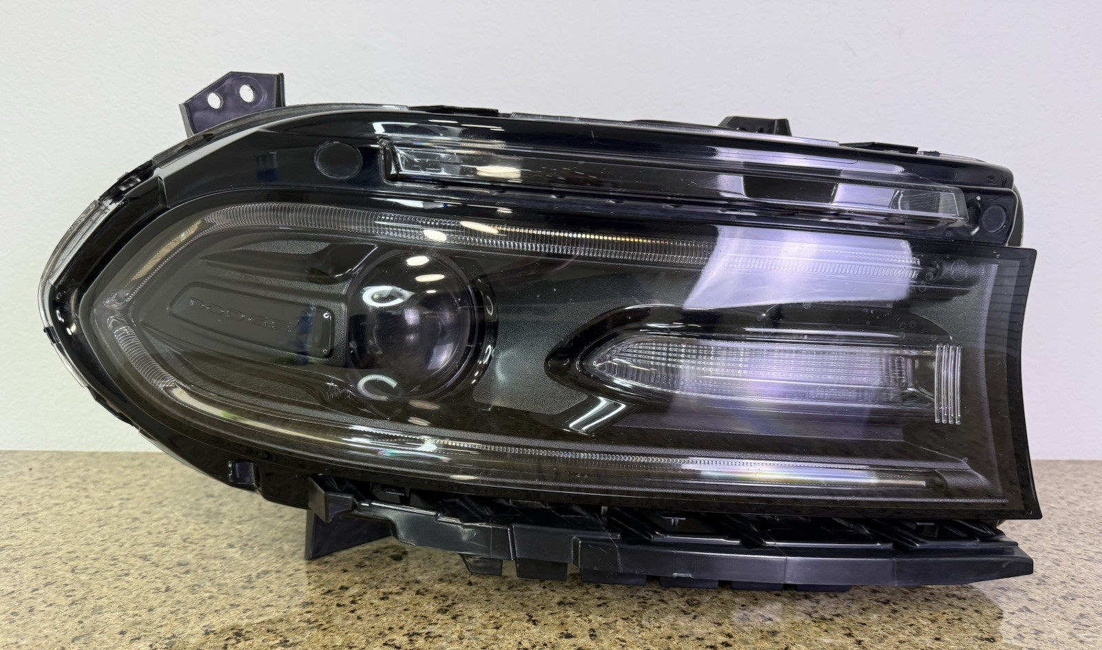 OEM 2015-2021 Dodge Charger Xenon HID Headlight RH Front Right Side ALL TABS