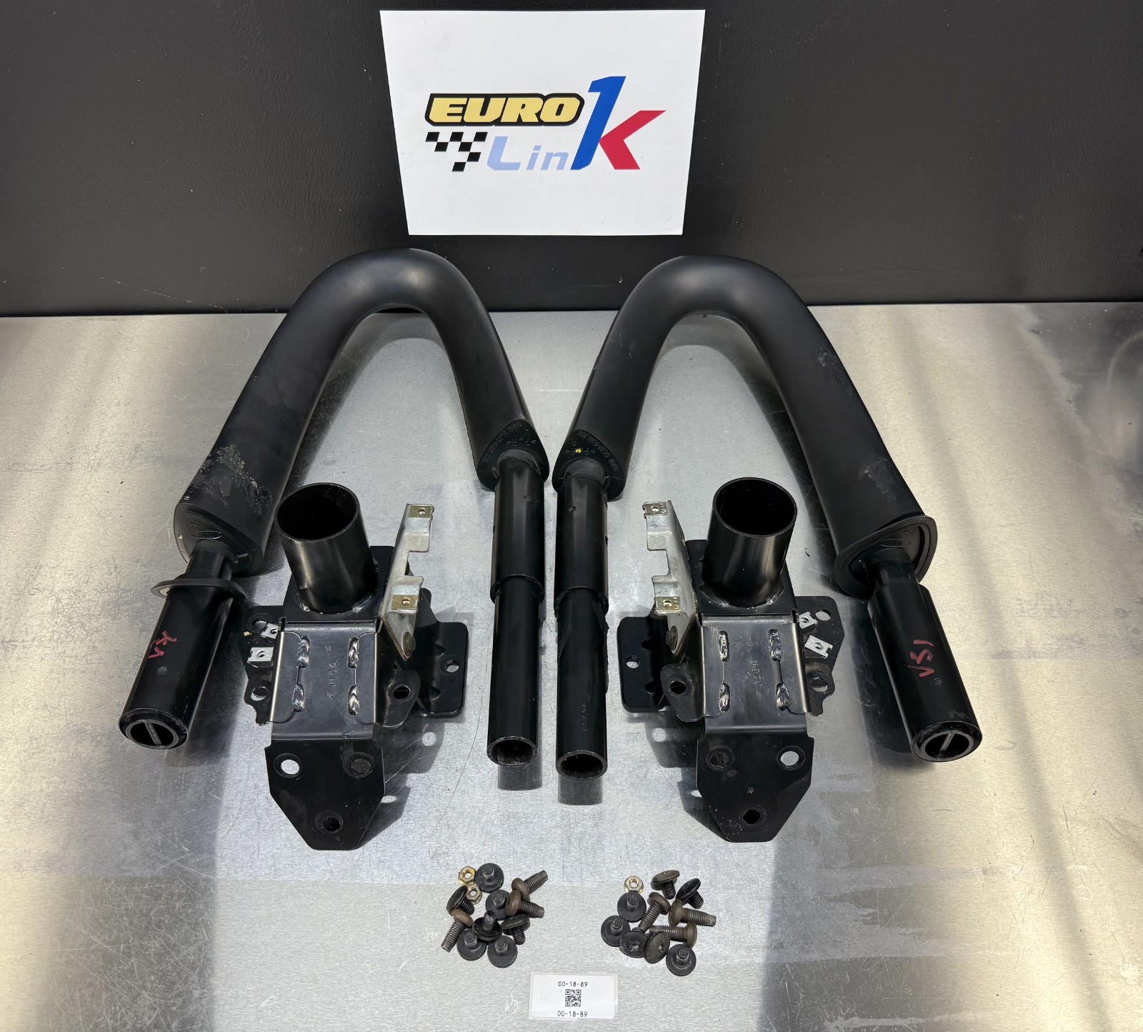 1996-02 BMW Z3 E36/7 Roll Bar Set Rear Right & Left Pair W Hardware & Brackets 1996-02 BMW Z3 E36/7 Roll Bar Set Rear Right & Left Pair W Hardware & Brackets