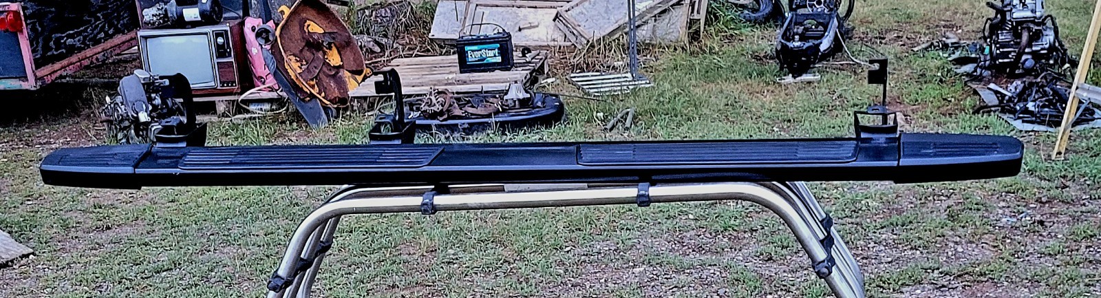 2019-2026 Chevy Silverado/GMC Sierra 1500 Running Board 84676694 OEM 2019-2026 Chevy Silverado/GMC Sierra 1500 Running Board 84676694 OEM