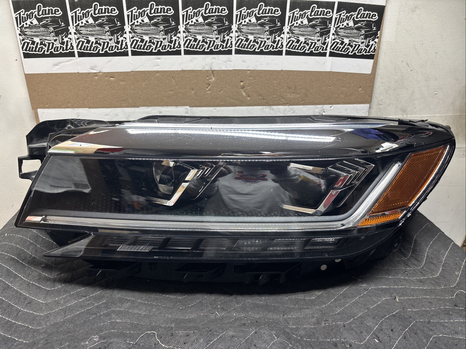 Read 2020-2022 Volkswagen Passat LH DRIVER HEADLIGHT LED Oem Used No Cornering Read 2020-2022 Volkswagen Passat LH DRIVER HEADLIGHT LED Oem Used No Cornering