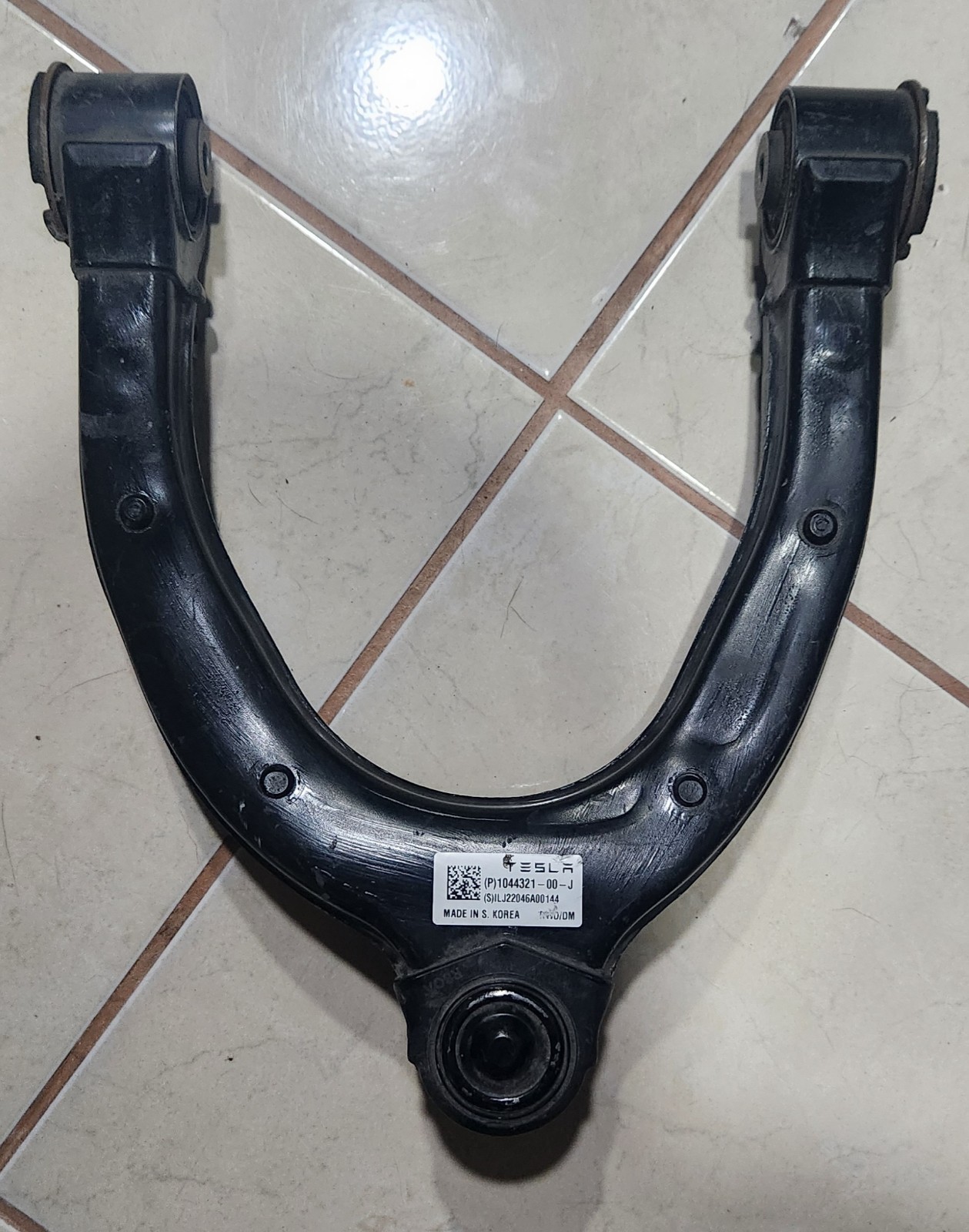 Tesla 1044321-00-J Front Left Hand Upper Control Arm Assy For Tesla Model 3 Y Tesla 1044321-00-J Front Left Hand Upper Control Arm Assy For Tesla Model 3 Y