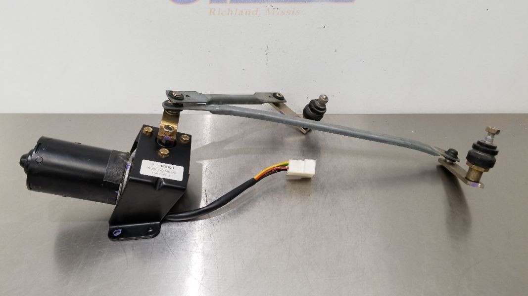 1990 FERRARI TESTAROSSA WINDSHIELD WIPER MOTOR ASSEMBLY