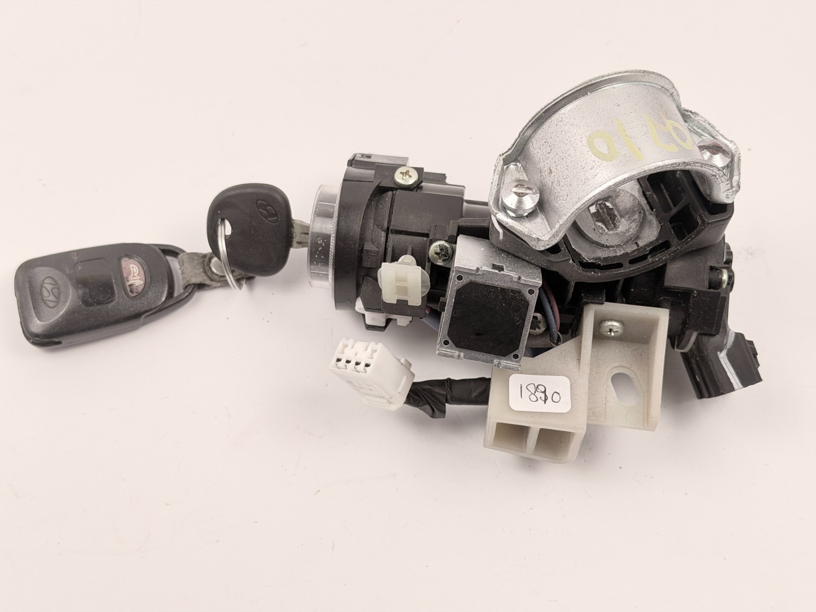 2011-2016 Hyundai ELANTRA IGNITION SWITCH LOCK CYLINDER W/ KEY OEM