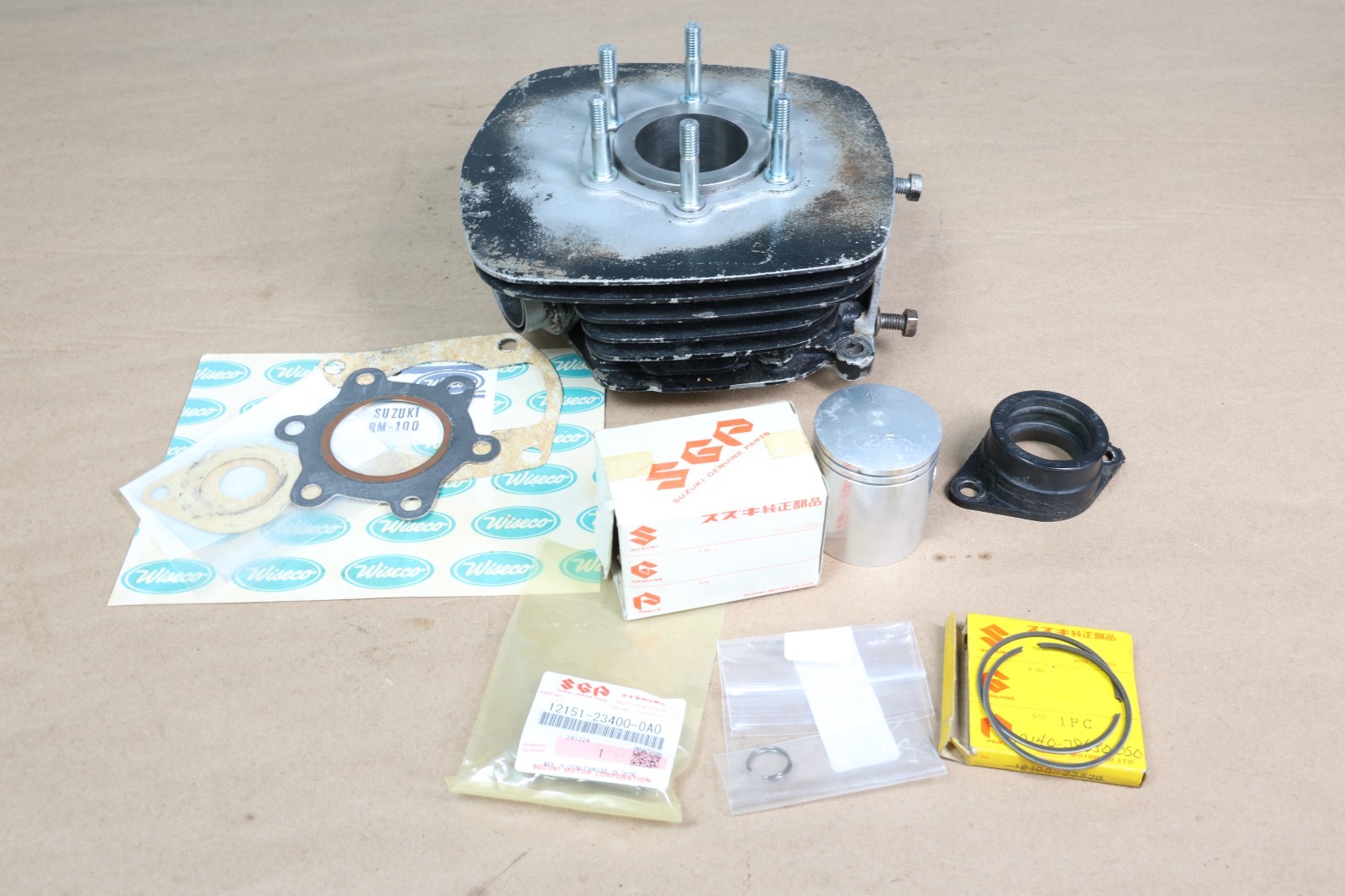 1976-1978 Suzuki RM100 RM 100 Cylinder Jug Piston Top End Kit Gaskets 1976-1978 Suzuki RM100 RM 100 Cylinder Jug Piston Top End Kit Gaskets