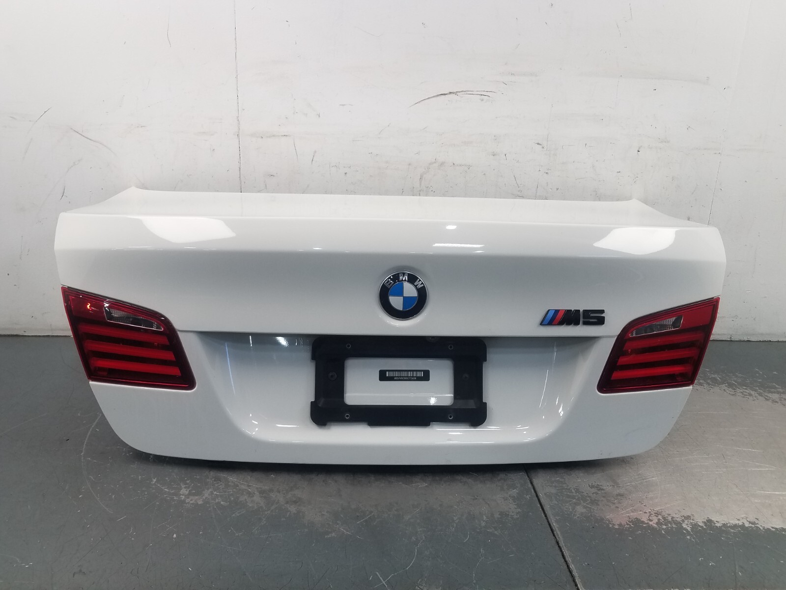2013 BMW M5 F10 Trunk Lid #3439 N8