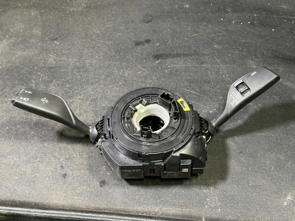 18-21 OEM BMW F22 F30 F33 F32 F80 F87 STEERING ANGLE CONTROL COMBO SWITCHES 18-21 OEM BMW F22 F30 F33 F32 F80 F87 STEERING ANGLE CONTROL COMBO SWITCHES