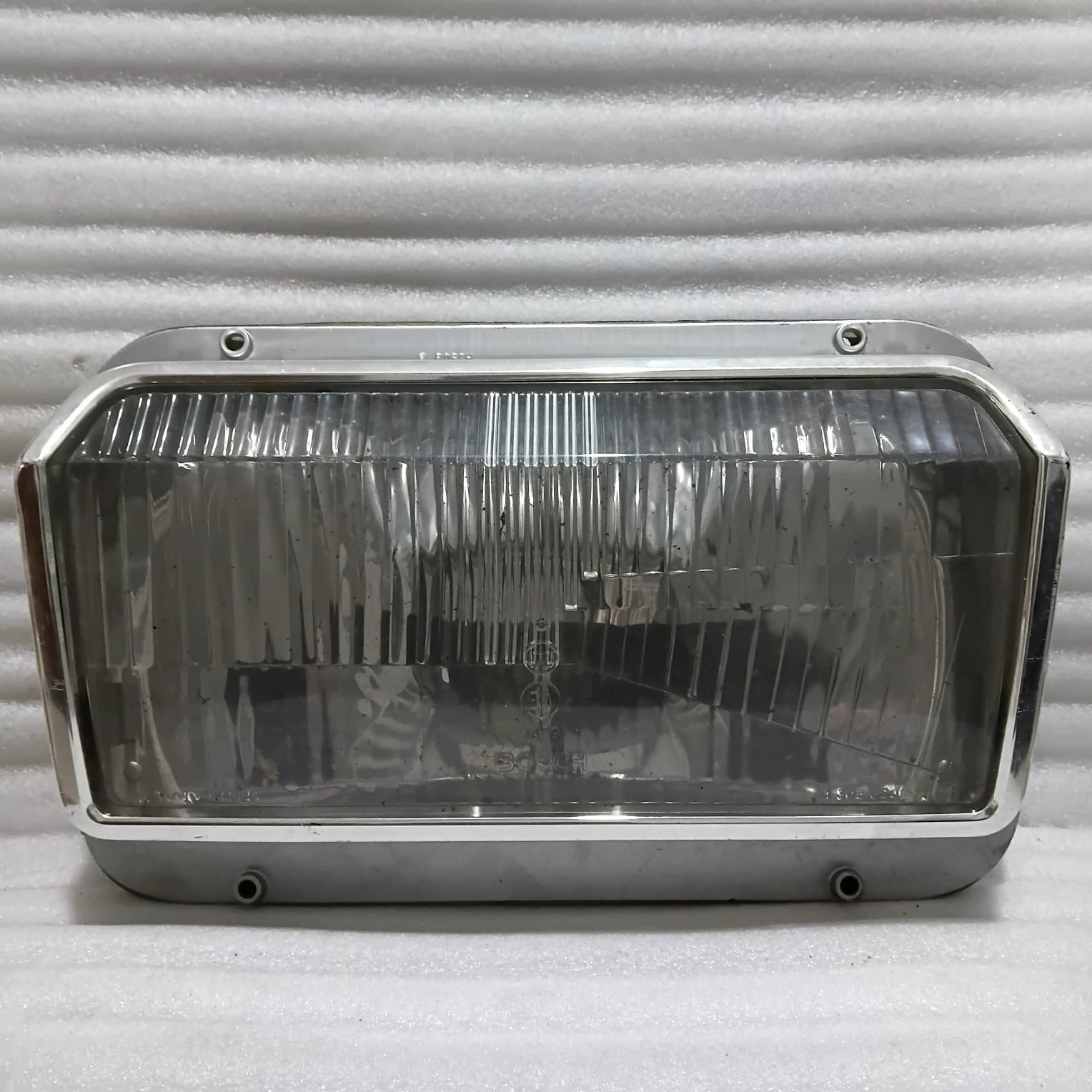 Bosch 1305543000 Headlight w/ Bezel For Opel Kapitan Admiral 1 305 543 000 USED