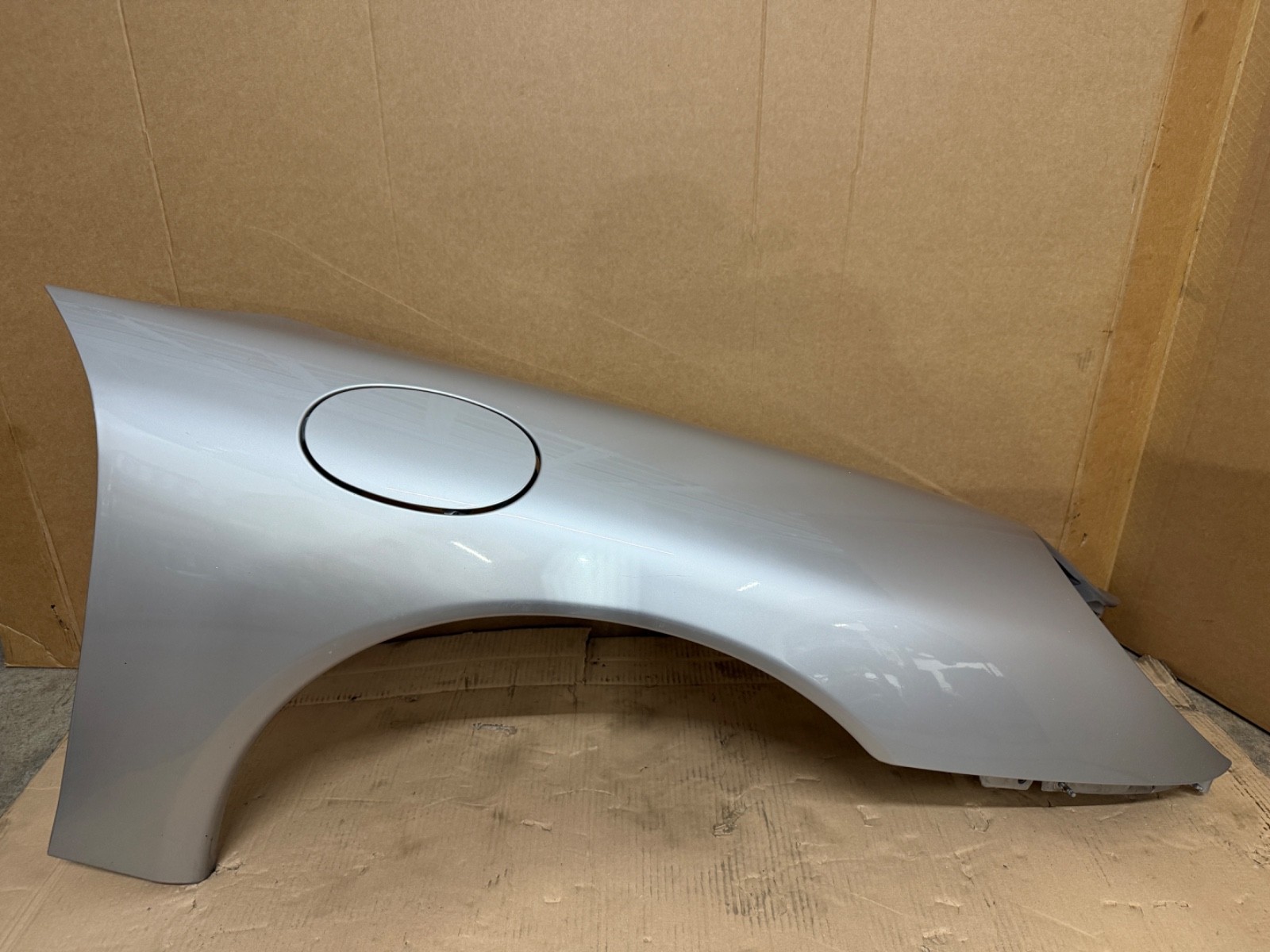 99-01 Porsche 911 996 non Turbo Exterior Front Right Fender Panel OEM Silver 92T