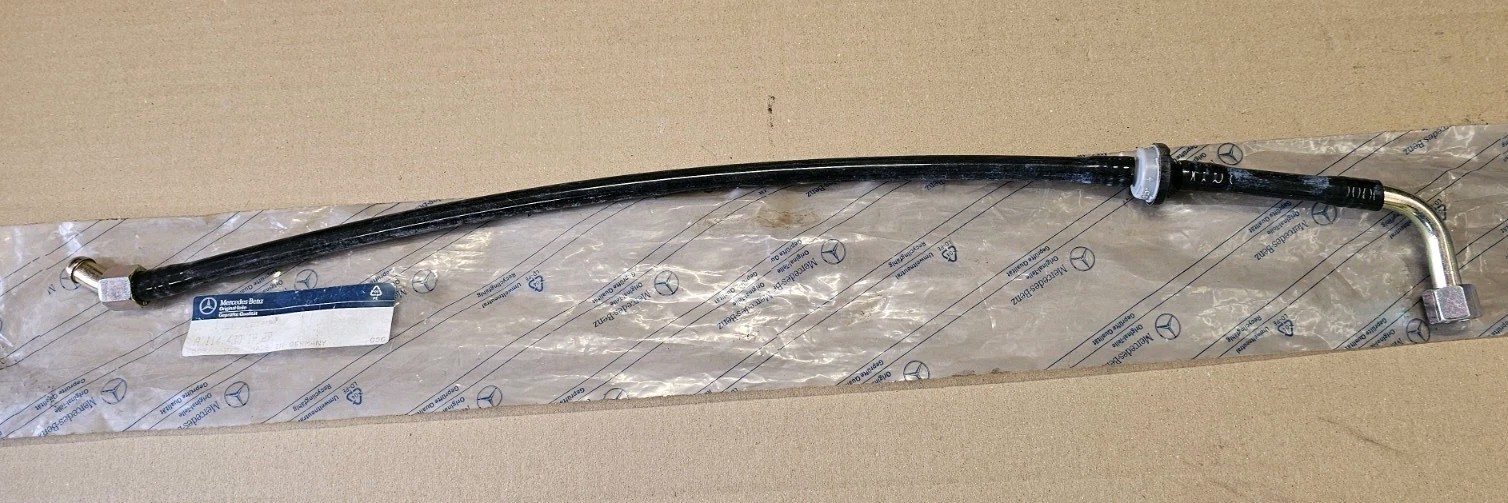 NOS Genuine Mercedes Benz W114 Brake Booster Vacuum Line 114-430-19-29 / 250 280 NOS Genuine Mercedes Benz W114 Brake Booster Vacuum Line 114-430-19-29 / 250 280