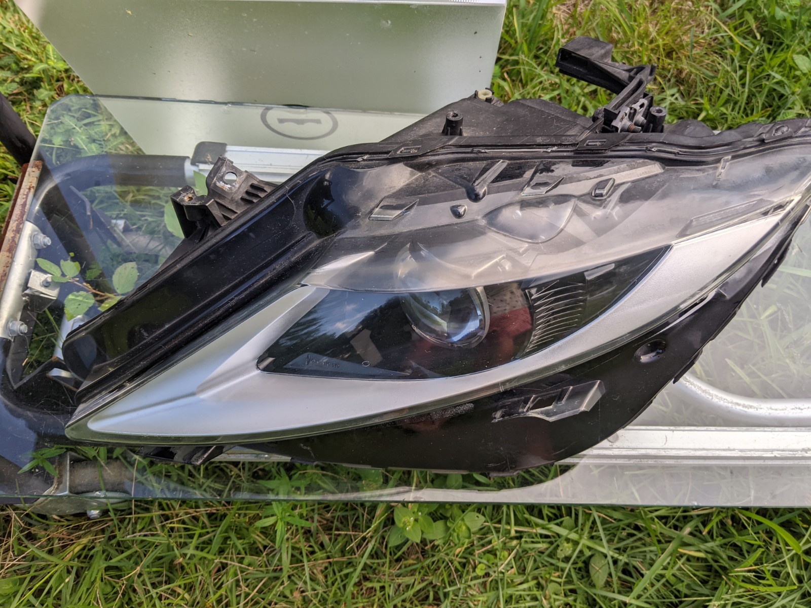 2013-2016 LINCOLN MKZ left driver LH HEADLIGHT LED LIGHT OEM 2013-2016 LINCOLN MKZ left driver LH HEADLIGHT LED LIGHT OEM