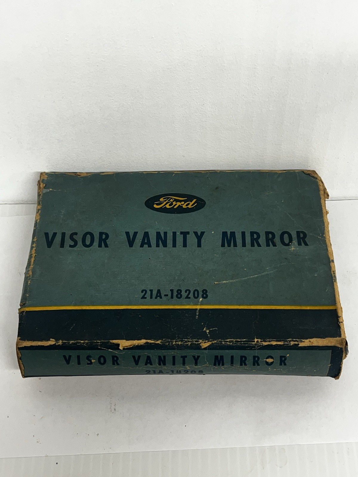 NOS Early V8 Ford Visor Vanity Mirror 1942, 46, 58 Accessory 21A-18208 NIB NOS Early V8 Ford Visor Vanity Mirror 1942, 46, 58 Accessory 21A-18208 NIB