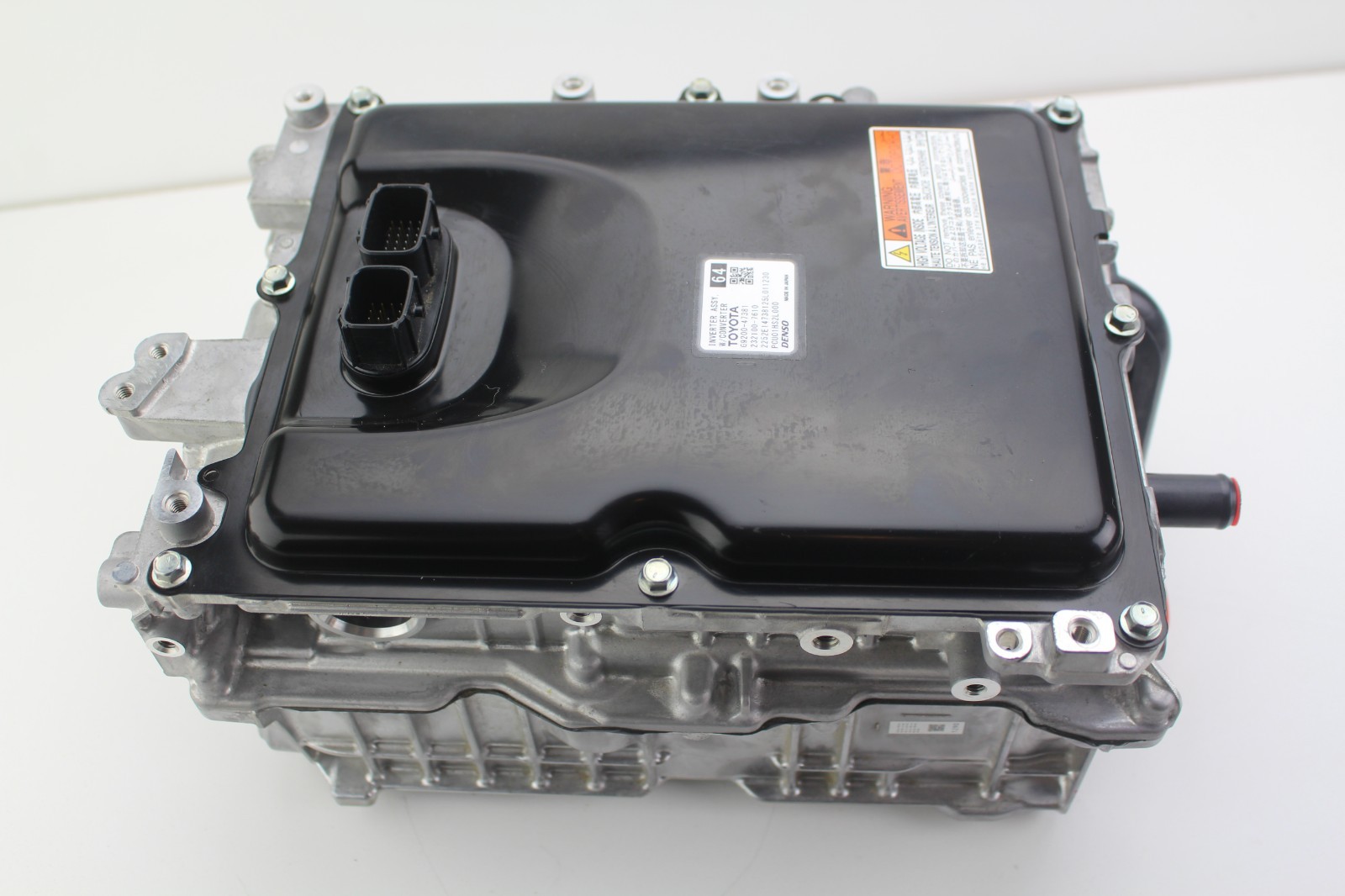 2026 Toyota Prius Hybrid DC Inverter assy w/ converter power G9200-47381 oem CU
