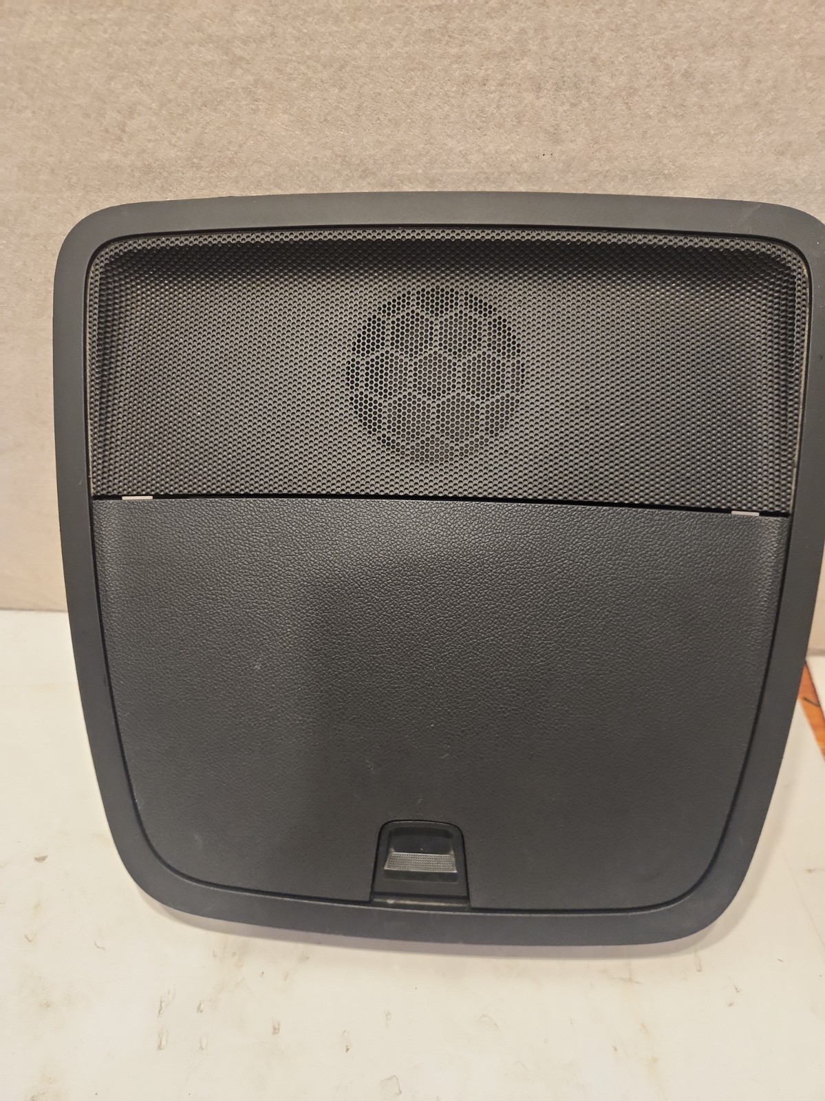 2014-2017 Chevy Traverse 13-17 GMC Acadia Dash Panel Storage Speaker Cover Ebony 2014-2017 Chevy Traverse 13-17 GMC Acadia Dash Panel Storage Speaker Cover Ebony
