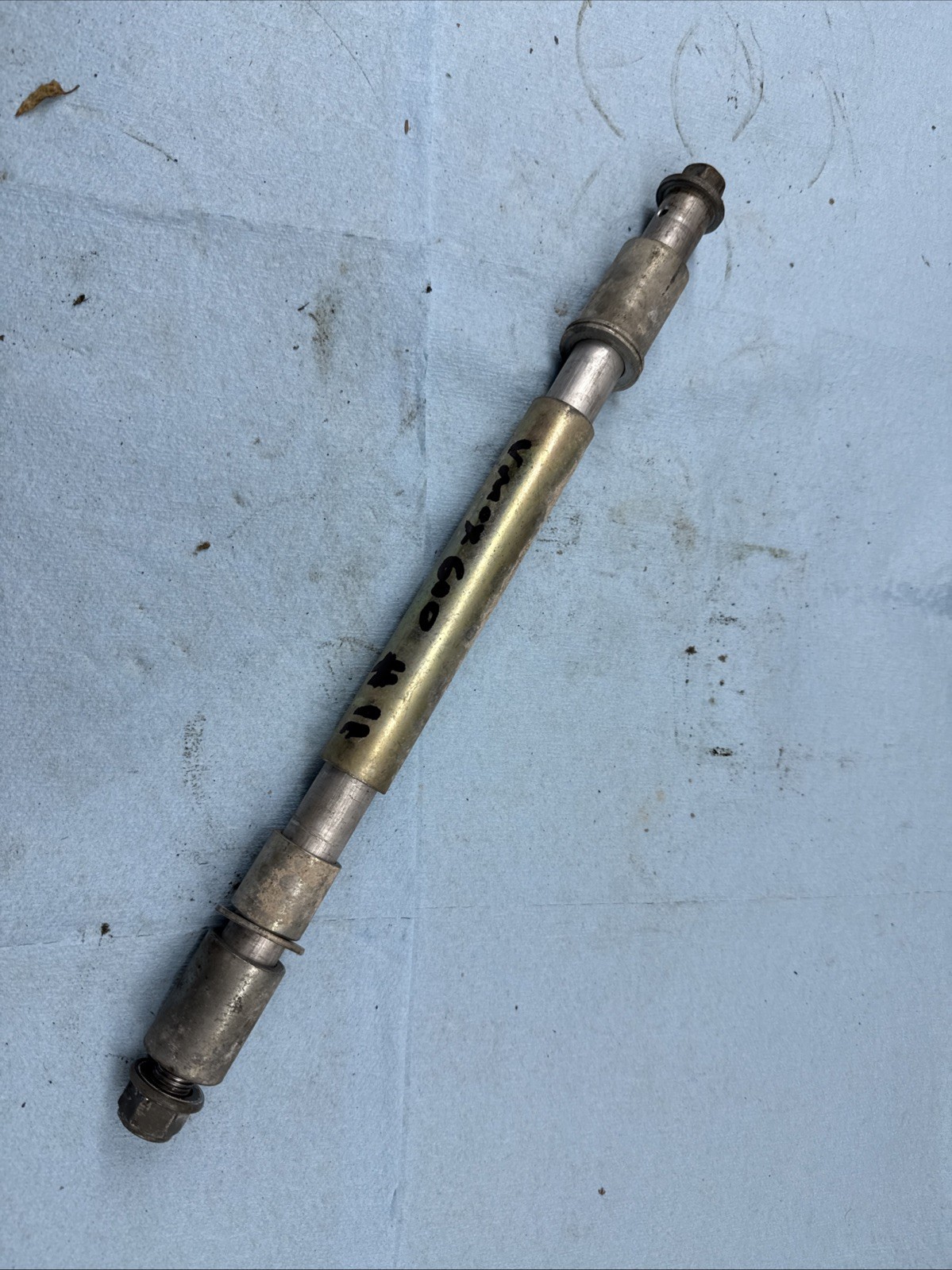 1994 - 1996 YAMAHA VMAX 600 Snowmobile Rear Suspension Idler Wheel Axle #11 1994 - 1996 YAMAHA VMAX 600 Snowmobile Rear Suspension Idler Wheel Axle #11