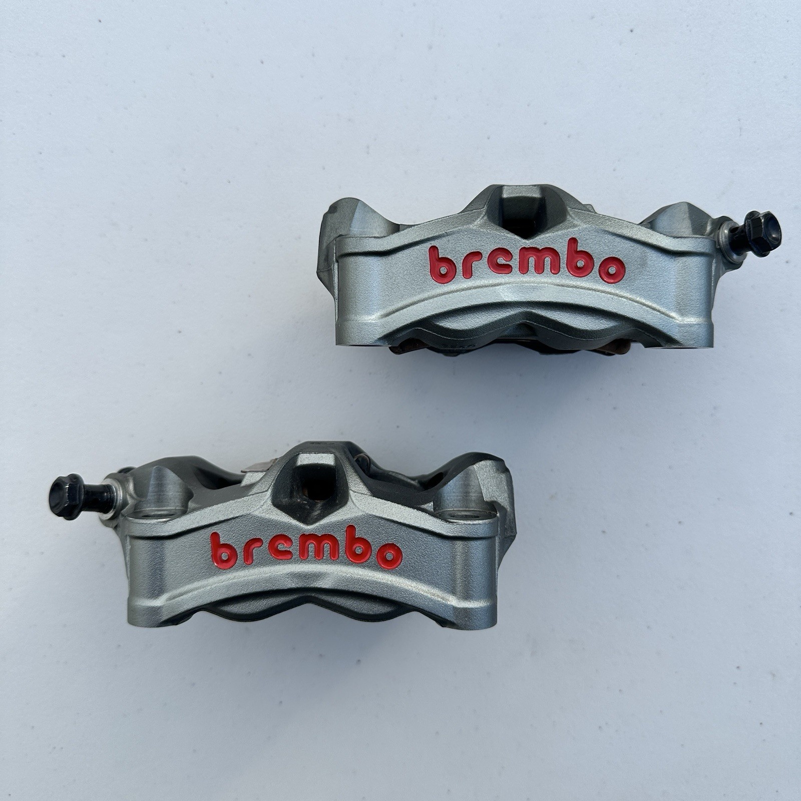 Brembo Stylema Brake Calipers w/ pads Front Pair Clean Brembo Stylema Brake Calipers w/ pads Front Pair Clean