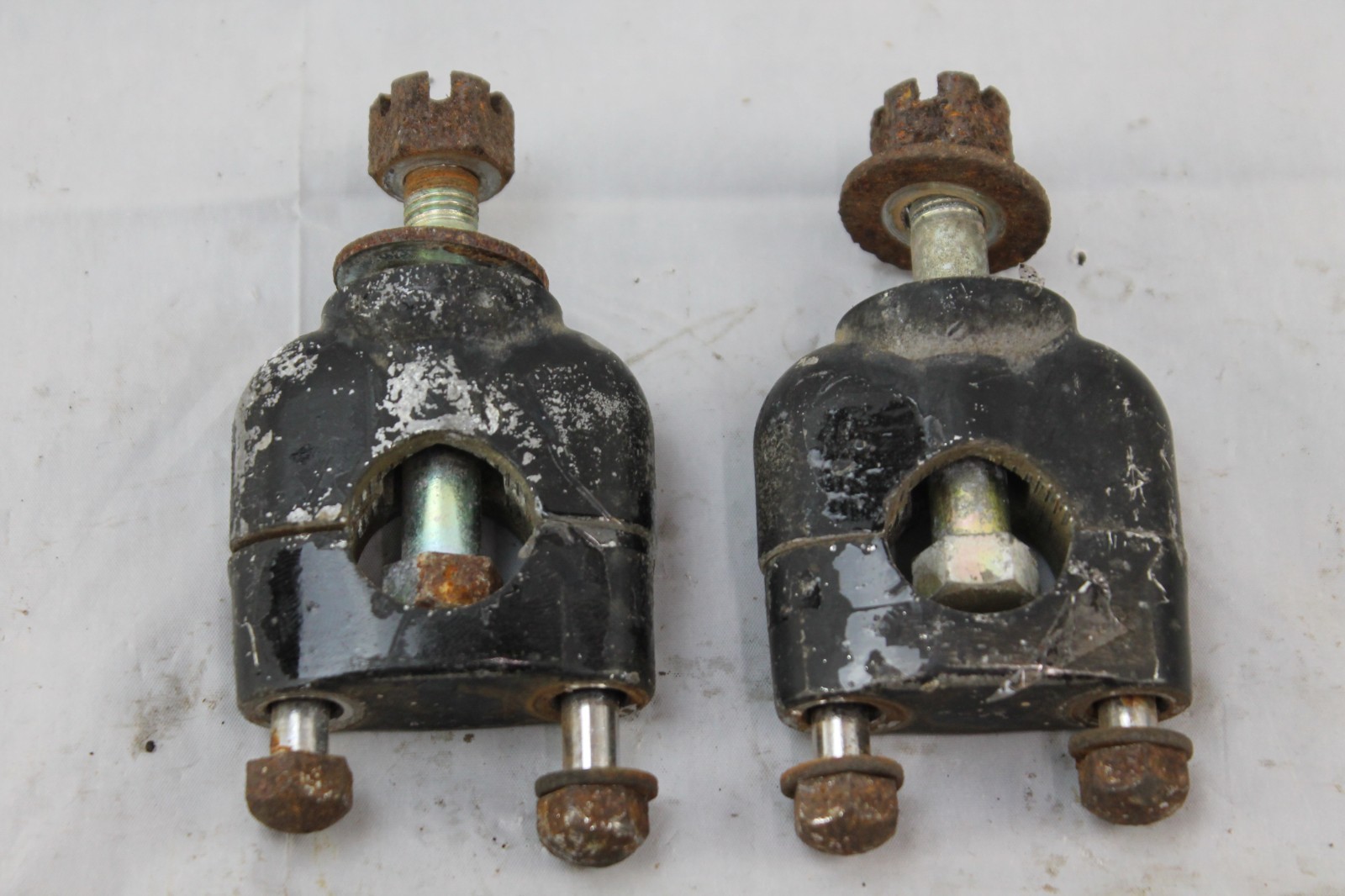 1972 HONDA CB350F HANDLEBAR SWITCH MOUNT RIDERS CLAMPS 1972 HONDA CB350F HANDLEBAR SWITCH MOUNT RIDERS CLAMPS