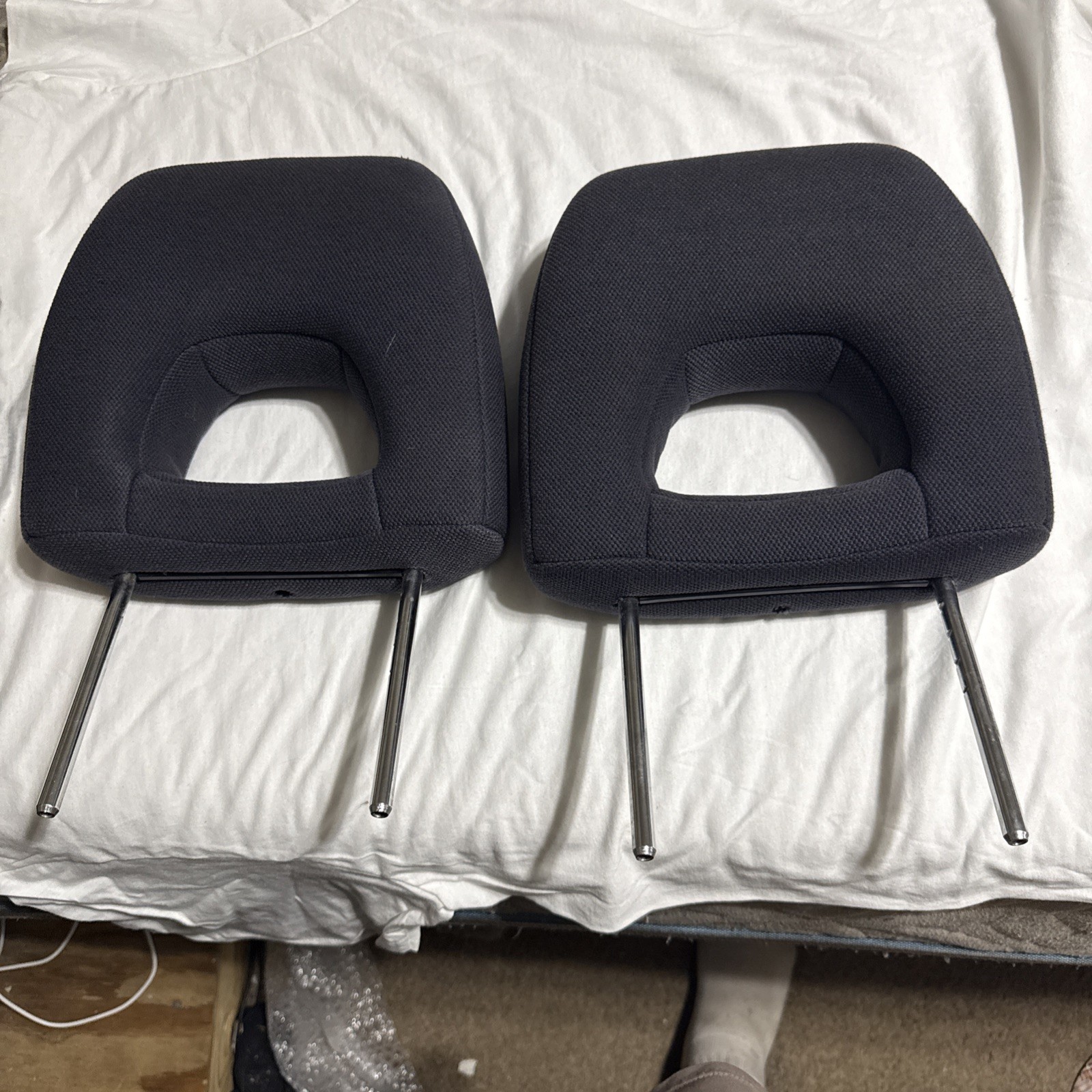 ⭐️ 96 97 98 99 Toyota Rav4 Pass Right & Driver Left Rear Headrest Set OEM ⭐️ 96 97 98 99 Toyota Rav4 Pass Right & Driver Left Rear Headrest Set OEM
