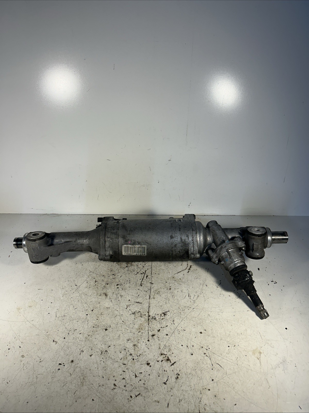 07-12 Lexus LS460 LS460L Power Steering Rack Pinion Non Airbag C6M01187354 OEM 07-12 Lexus LS460 LS460L Power Steering Rack Pinion Non Airbag C6M01187354 OEM