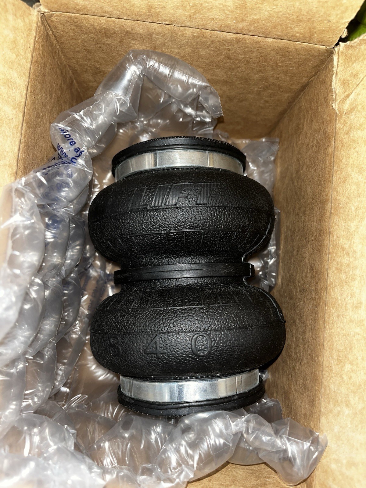 air lift suspension kit. Brand new unopened. This is front . air lift suspension kit. Brand new unopened. This is front .