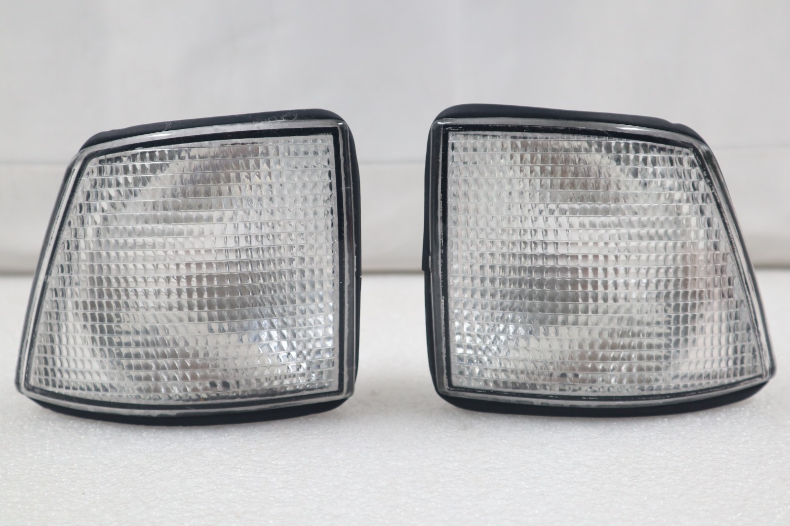 fit 1988 89 90 91-1994 BMW E32 7-Series Clear Corner Park Signal Lights PAIR NIB fit 1988 89 90 91-1994 BMW E32 7-Series Clear Corner Park Signal Lights PAIR NIB