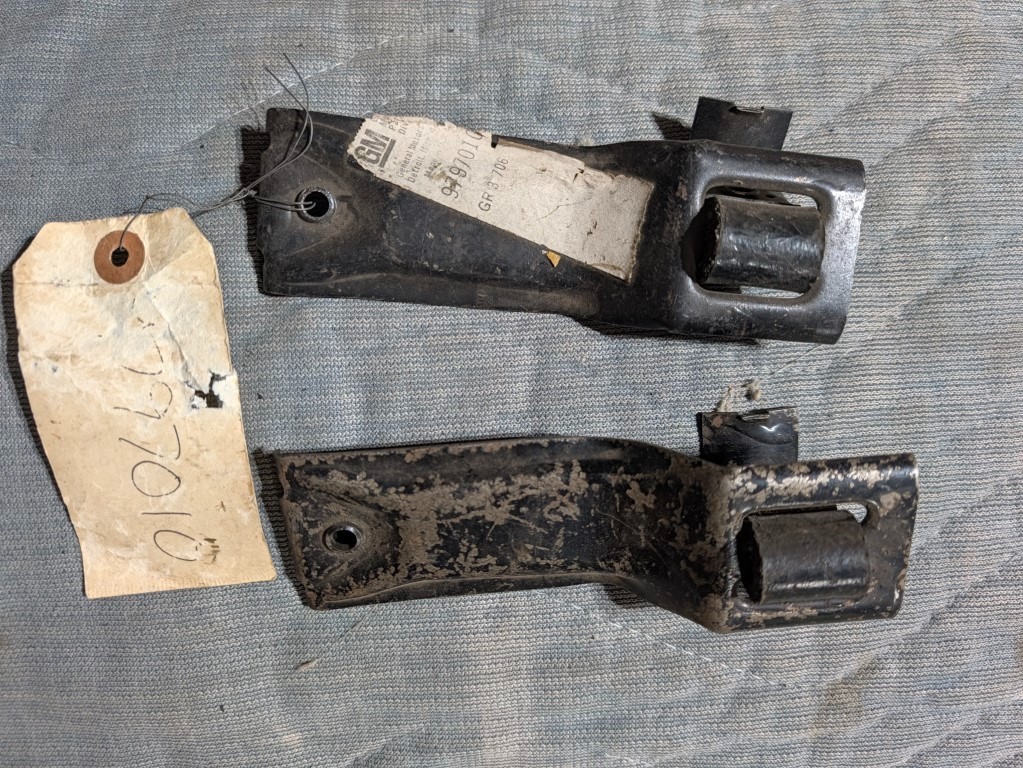1969 GTO NOS RESONATOR BRACKET