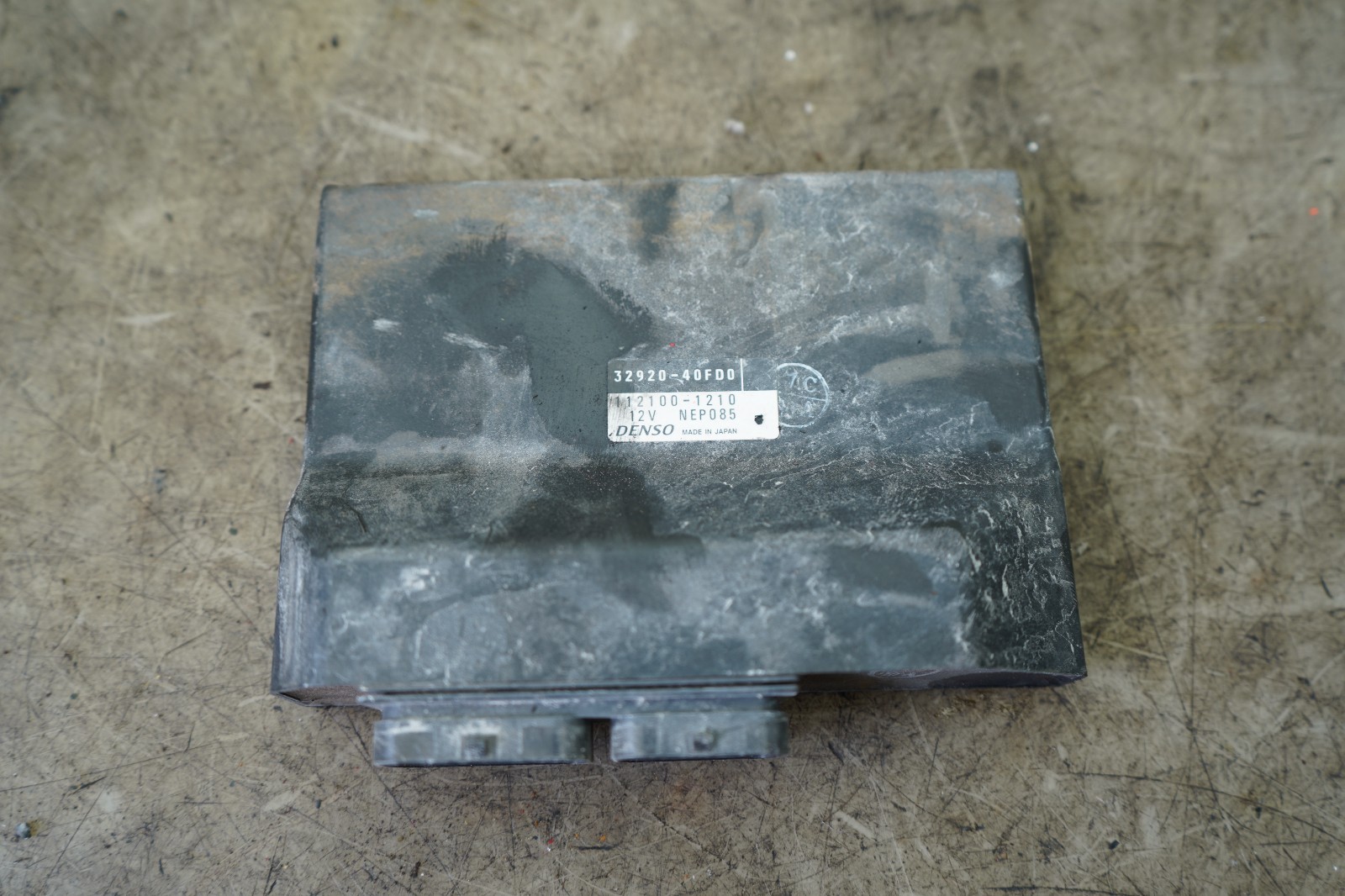 01 02 SUZUKI GSXR 1000 ECU CDI ECM E-1984 01 02 SUZUKI GSXR 1000 ECU CDI ECM E-1984