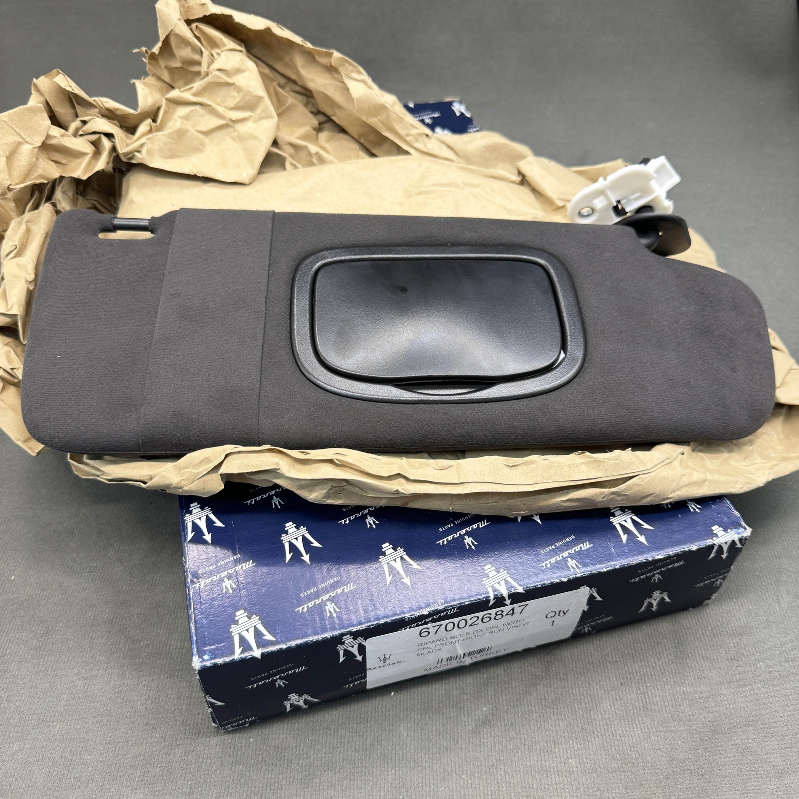 NEW Front Right Side Roof Sun Visor W/ Mirror For 2014-2021 Maserati M157 Ghibli NEW Front Right Side Roof Sun Visor W/ Mirror For 2014-2021 Maserati M157 Ghibli