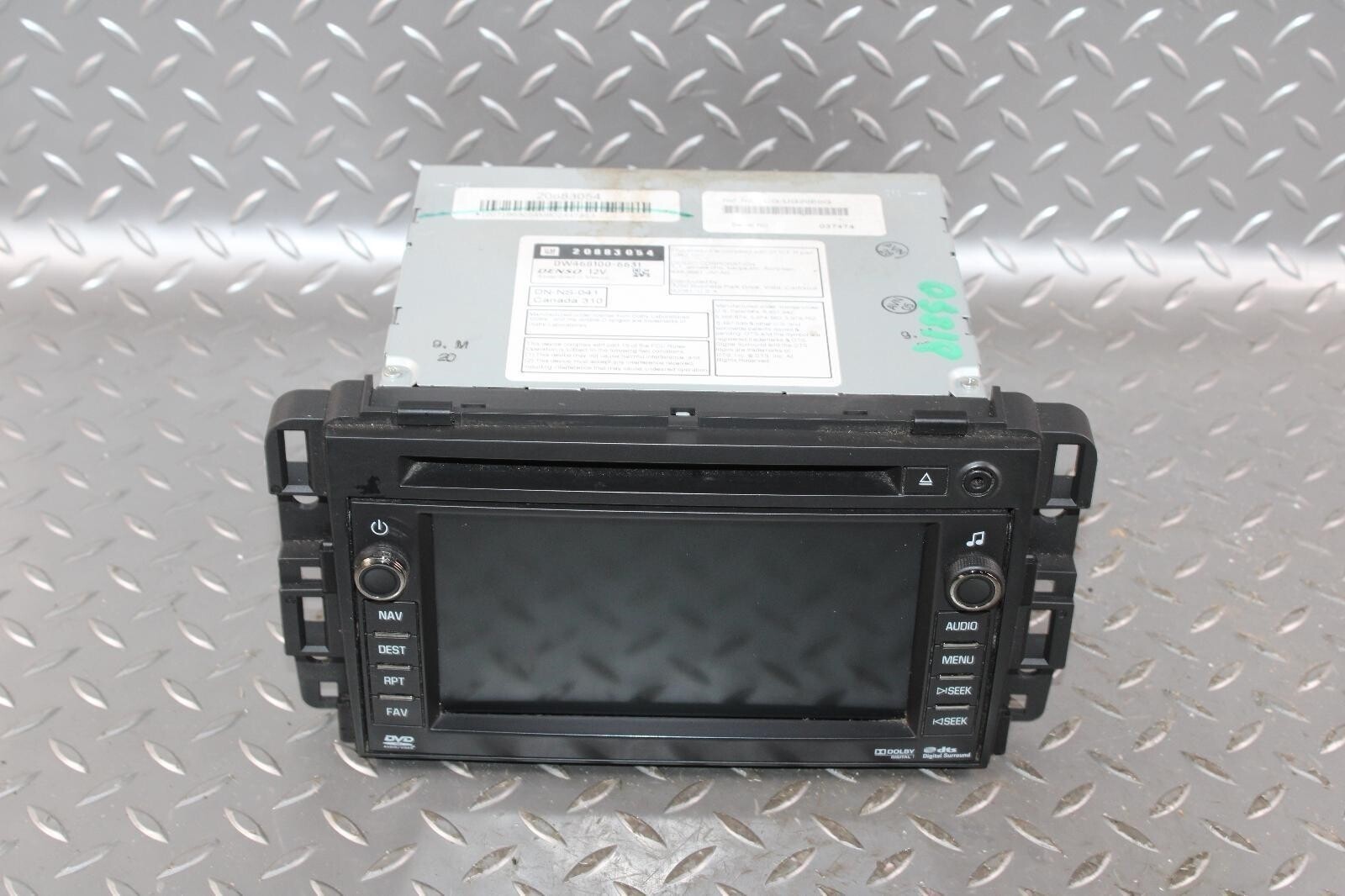 10-11 Sierra Radio Stereo AM FM CD DVD MP3 Navigation Display Information UUK OE