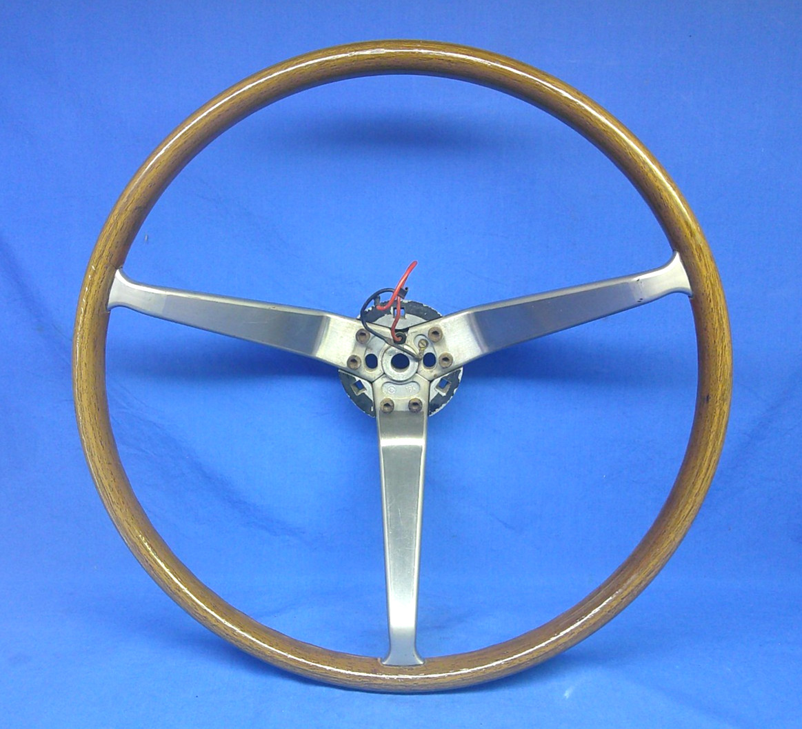 Vintage 1968-1972 Opel Kadett Rallye Woodgrain Steering Wheel Vintage 1968-1972 Opel Kadett Rallye Woodgrain Steering Wheel