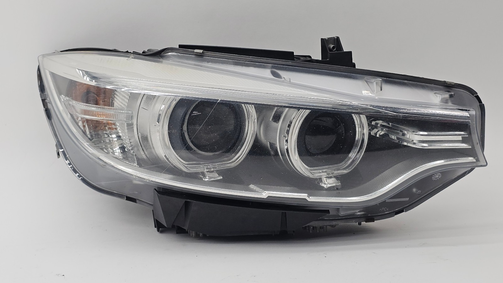 14-17 BMW F32 F33 F36 F82 F83 4-Series M3 M4 Right Complete Headlight Xenon OEM