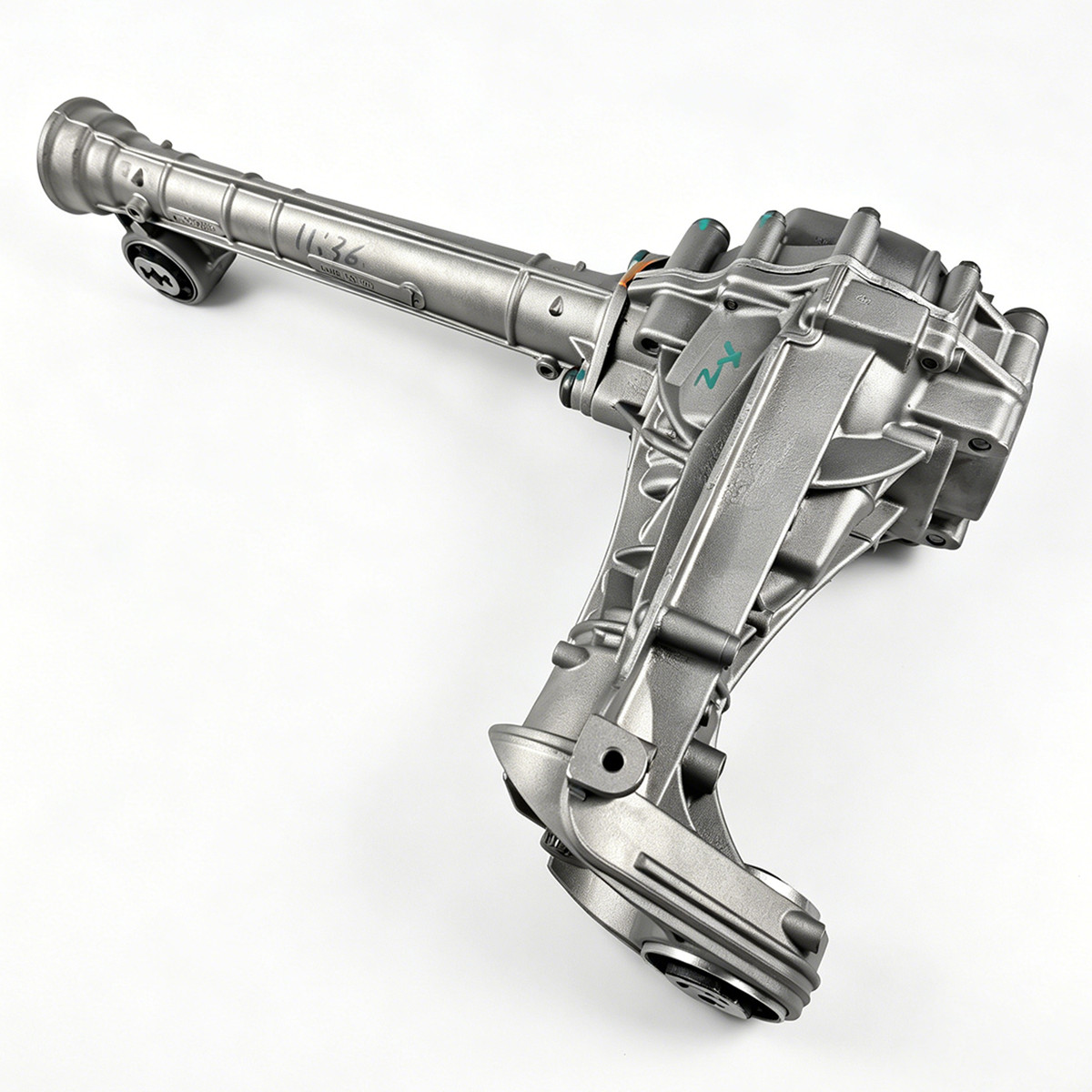 For 2011-2018 Porsche Cayenne 958 Front Differential Axle Carrier 95834901121