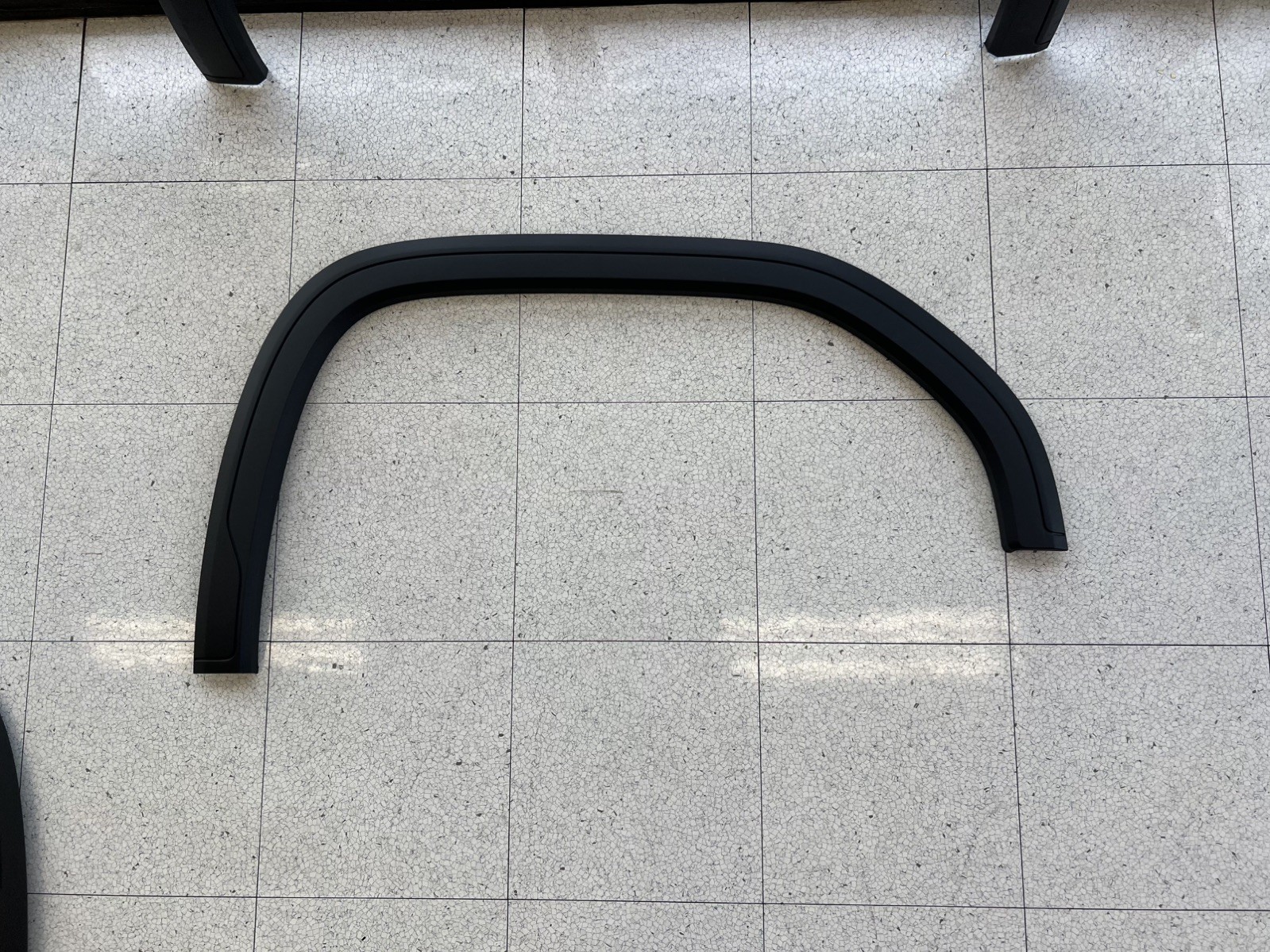 New 2019-2026 GMC Sierra 1500 Fender Flare Molding Passenger Side front  New