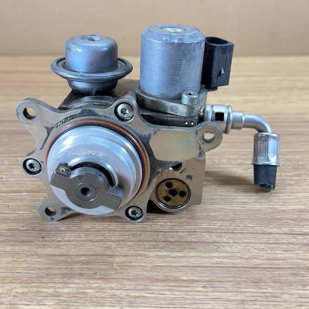 07-13 Mini Cooper S Fuel High Pressure Pump OEM 23733163