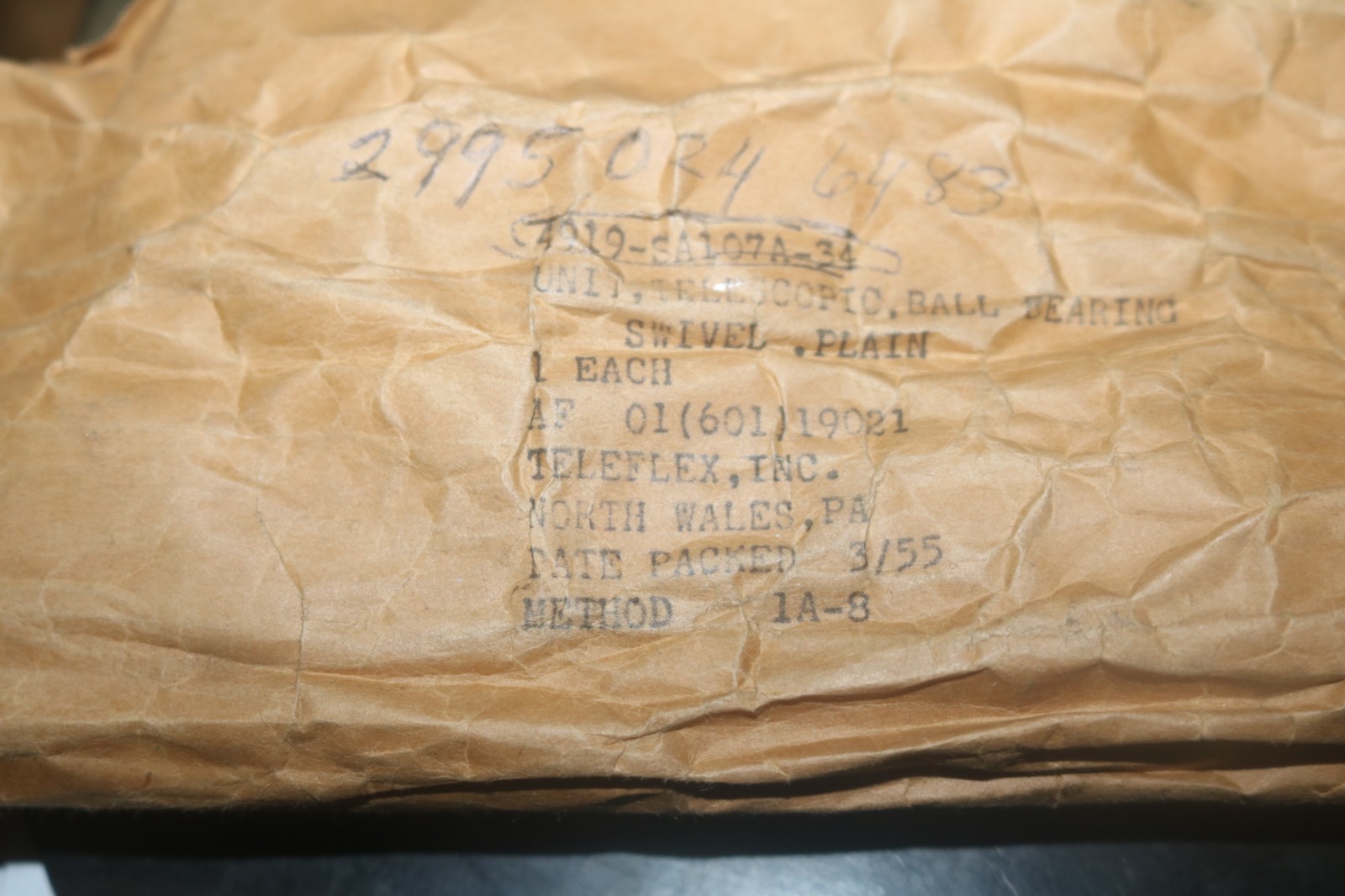 NOS Douglas C-118 liftmaster propellor synchronizer control rod 4919-SA107A-34 NOS Douglas C-118 liftmaster propellor synchronizer control rod 4919-SA107A-34