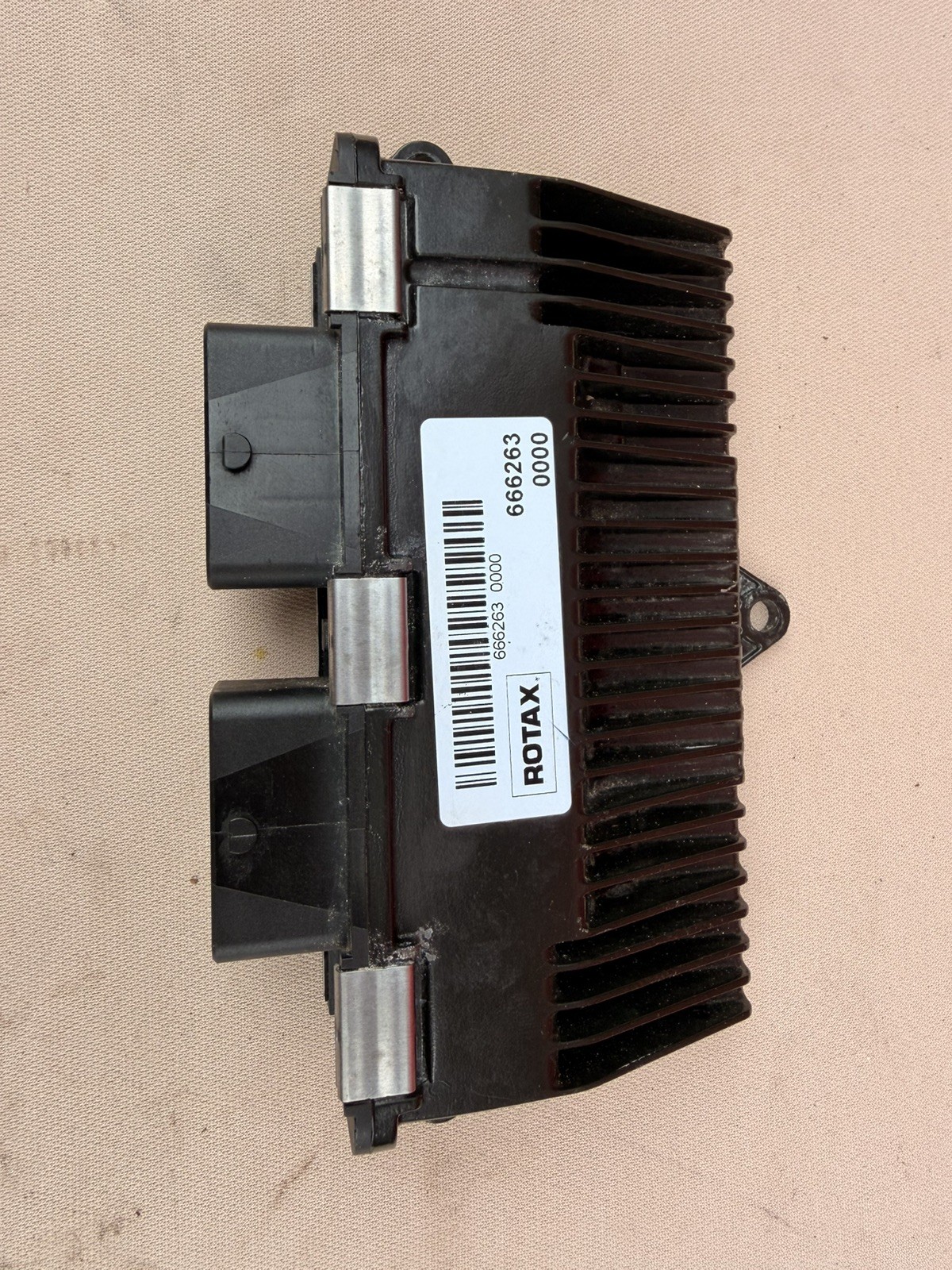 2022 Sea-Doo Spark OEM COMPUTER ECM 666263 2022 Sea-Doo Spark OEM COMPUTER ECM 666263