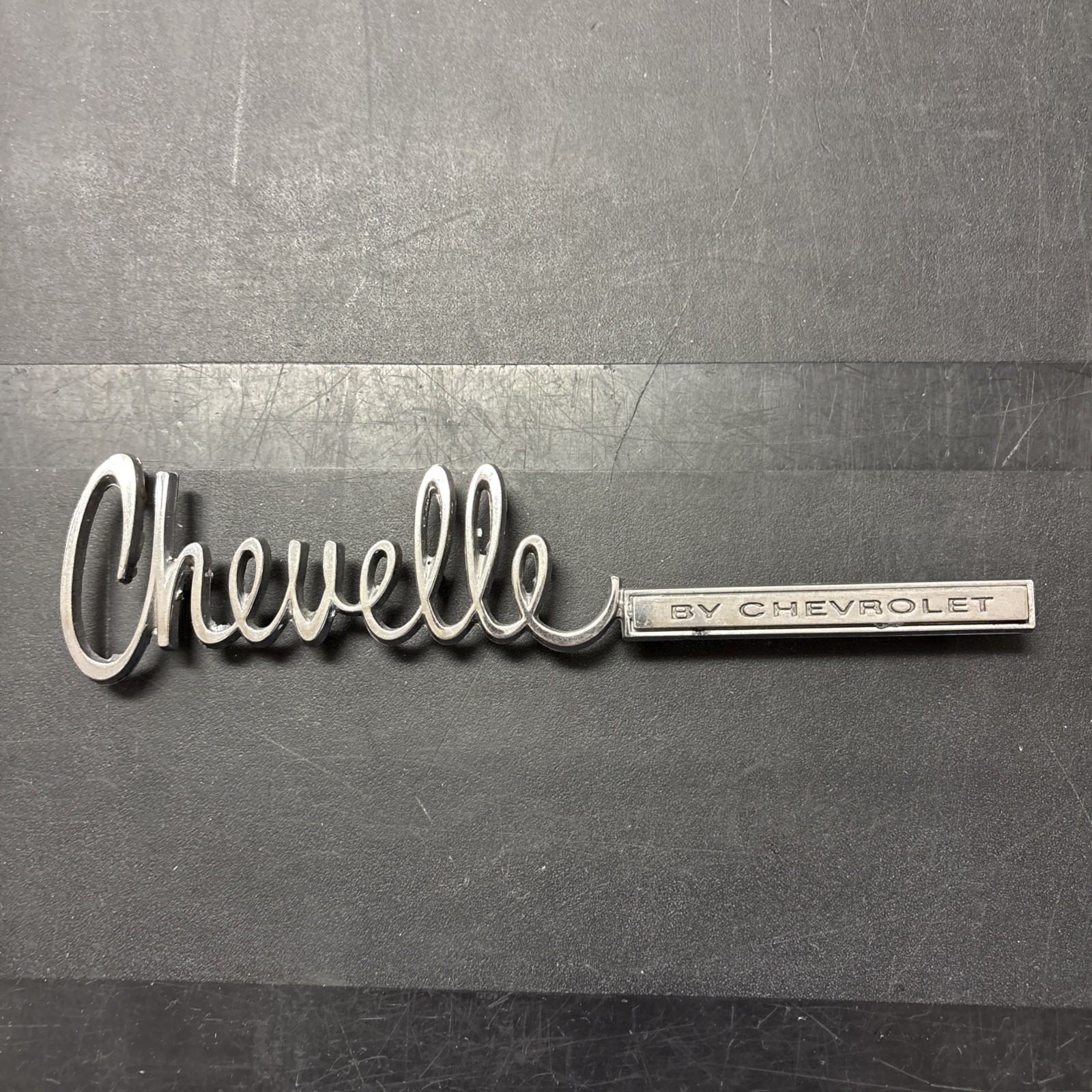 1971-1972 Chevrolet Chevelle Trunk Emblem In Good Condition 1971-1972 Chevrolet Chevelle Trunk Emblem In Good Condition