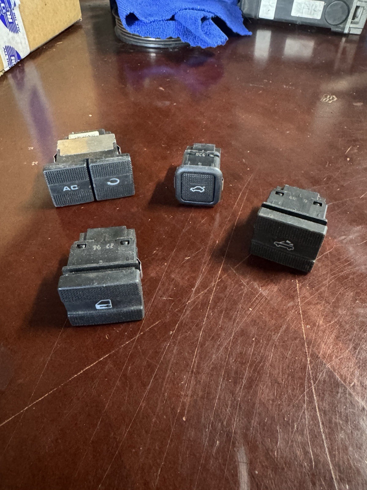 93-02 VW Cabriolet Interior Switches (LOT) OEM VW Volkswagen 93-02 VW Cabriolet Interior Switches (LOT) OEM VW Volkswagen