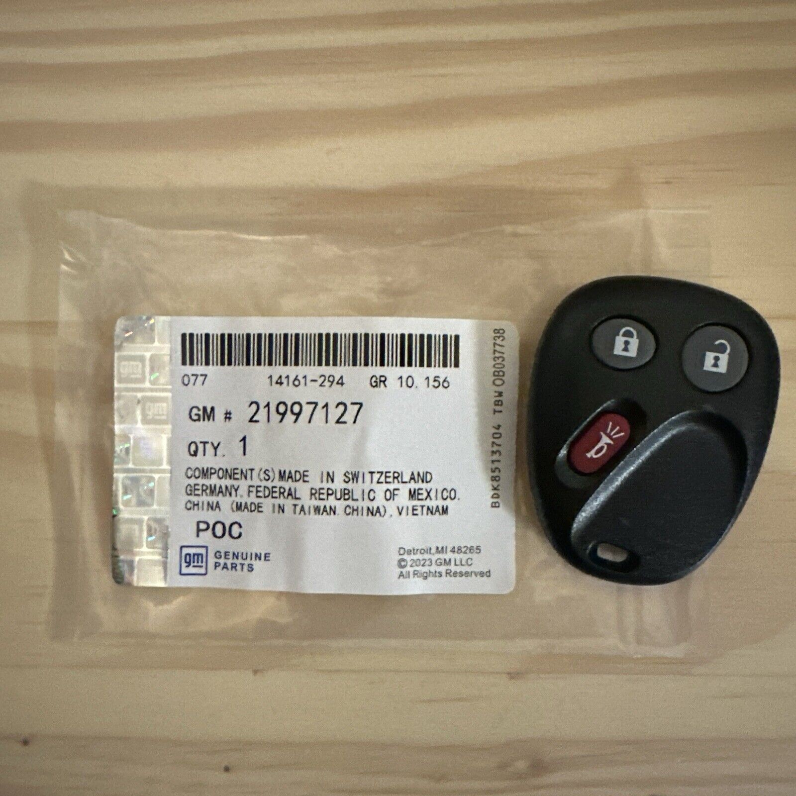 OEM Genuine GM Keyless Entry Transmitter 21997127 OEM Genuine GM Keyless Entry Transmitter 21997127