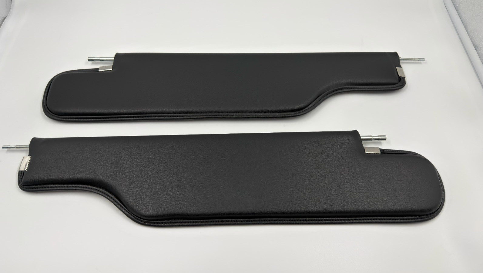 Black Sunvisor Set for 1970 - 1972 Oldsmobile Cutlass / 442 Convertible