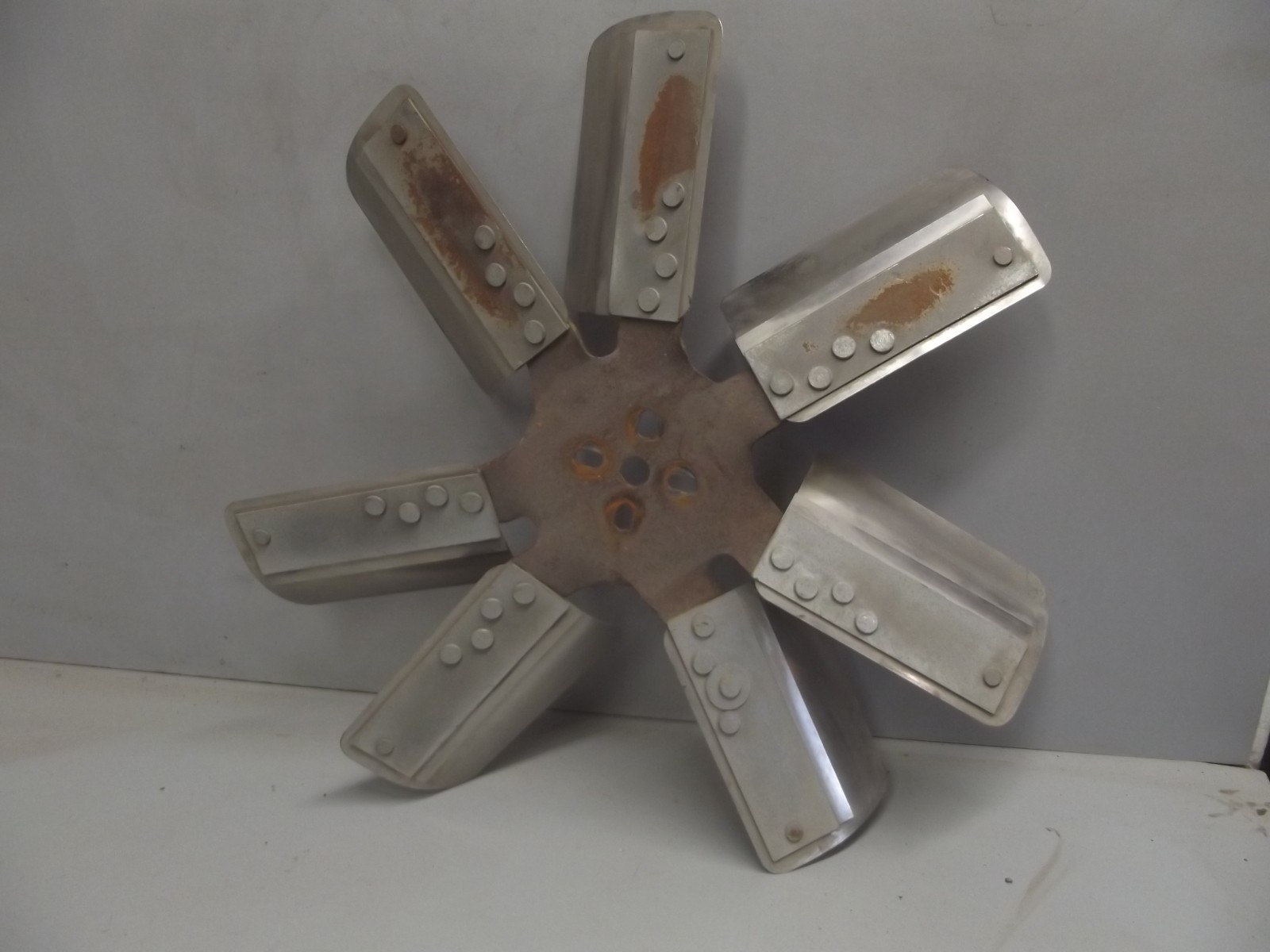 VINTAGE HEAVY DUTY COOLING FAN engine 7 blade VINTAGE HEAVY DUTY COOLING FAN engine 7 blade