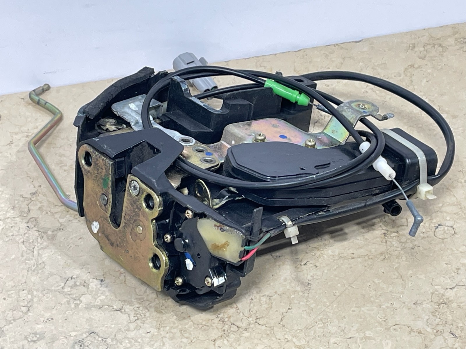 2000-2003 Toyota Tundra Front Left Driver Door Power Lock Latch Actuator OEM