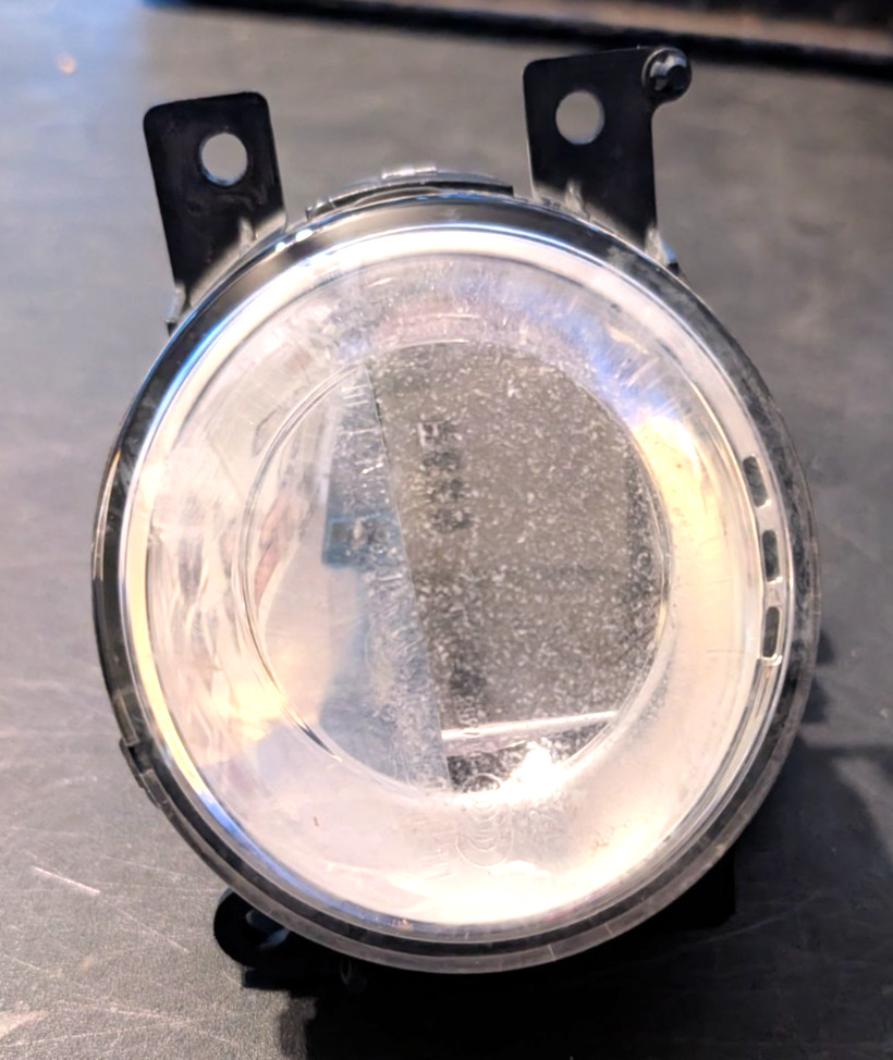 OEM genuine 2014-2018 Infiniti Q50 front left driver side fog lamp OEM genuine 2014-2018 Infiniti Q50 front left driver side fog lamp