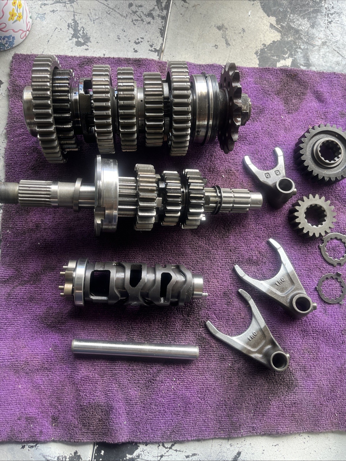 2014-2016 14 15 16 Yamaha FZ09 transmission shafts Gears OEM 2014-2016 14 15 16 Yamaha FZ09 transmission shafts Gears OEM