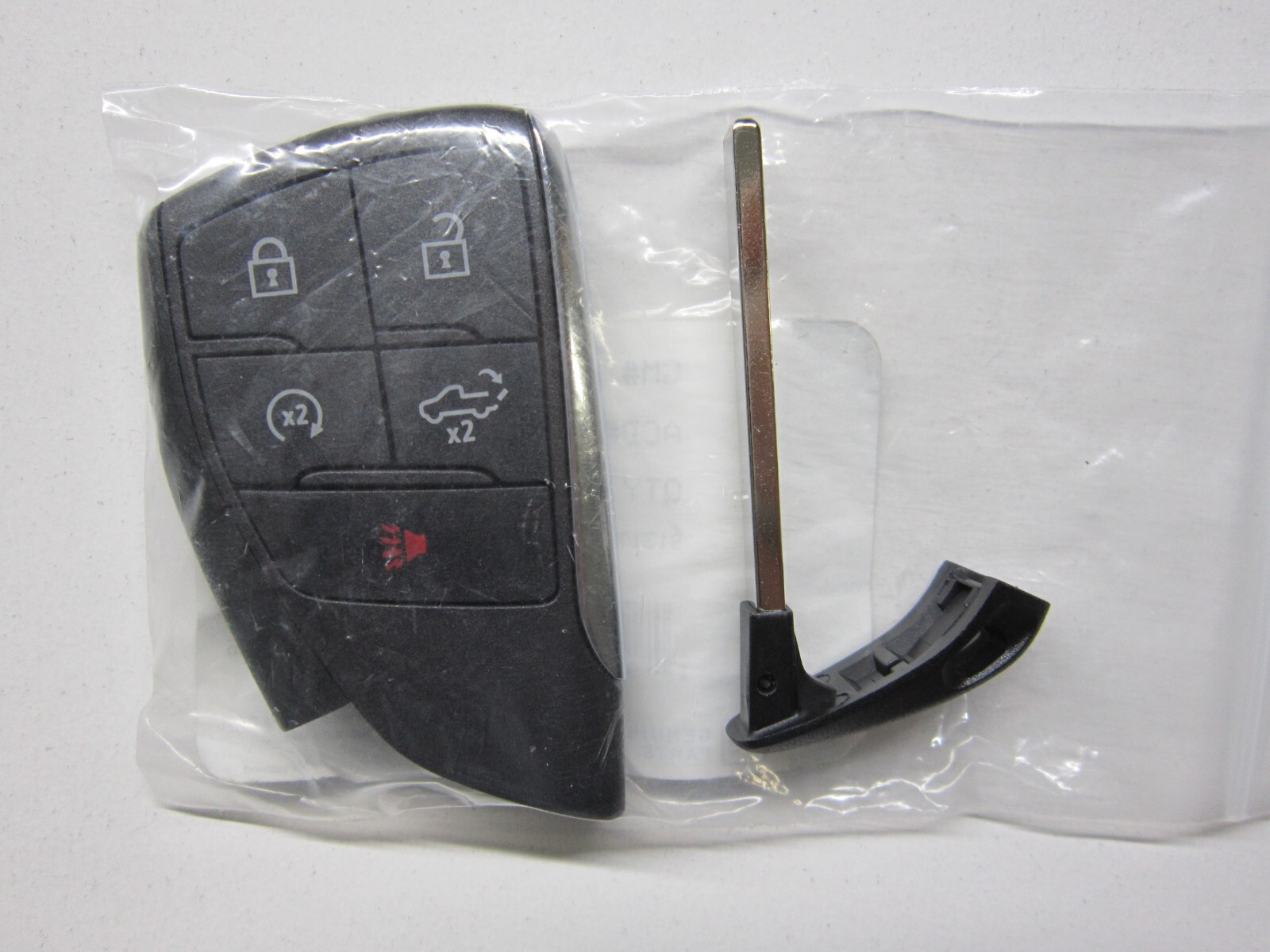 NEW OEM 2022-2026 GMC SIERRA 1500 KEYLESS REMOTE SMART KEY FOB 13560219 / 5 BT NEW OEM 2022-2026 GMC SIERRA 1500 KEYLESS REMOTE SMART KEY FOB 13560219 / 5 BT