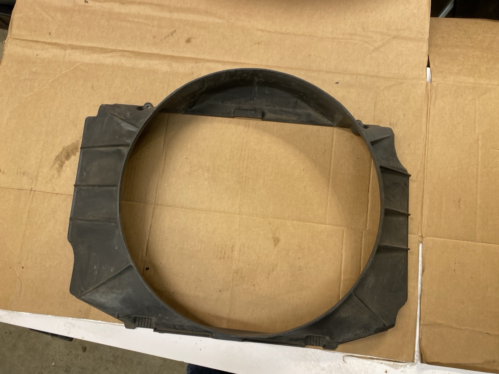 1977 1978 1979 lincoln 400 6.6 Used Fan Shroud 1977 1978 1979 lincoln 400 6.6 Used Fan Shroud