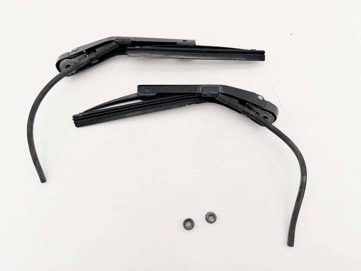 1994 - 2003 SAAB 9-3 900 Headlight Wipers Wiper Pair Both Set 2 Left Right OEM