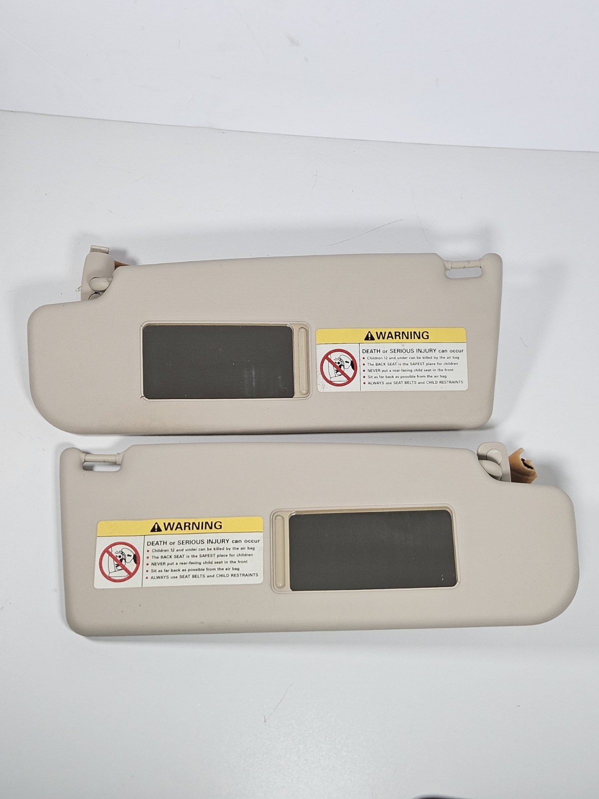 2000-2003 Volkswagen Beetle Driver Left & Passenger Right Side Sun Visor Tan OEM 2000-2003 Volkswagen Beetle Driver Left & Passenger Right Side Sun Visor Tan OEM